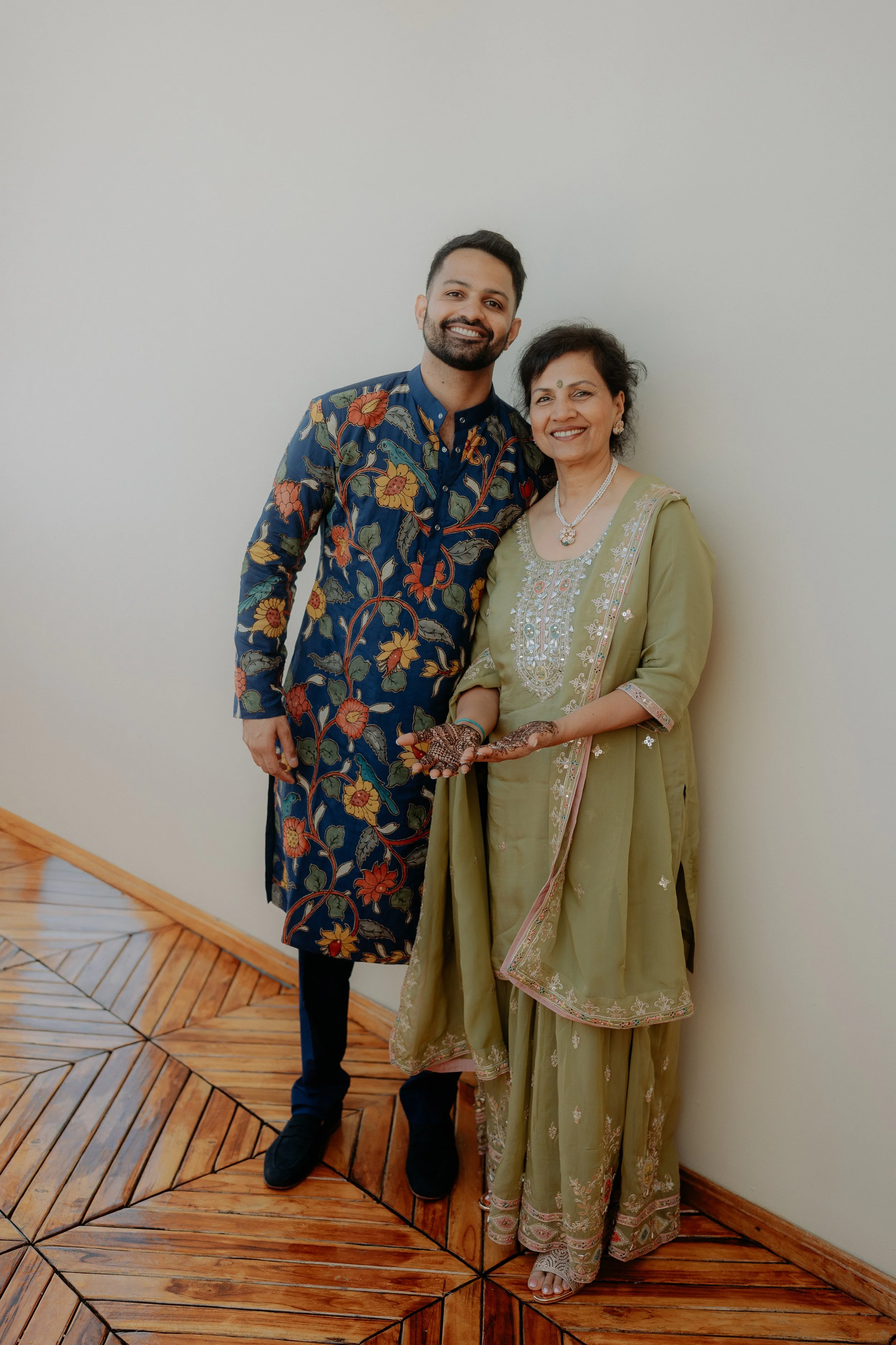 S+N_Sneak Peeks_004.jpg