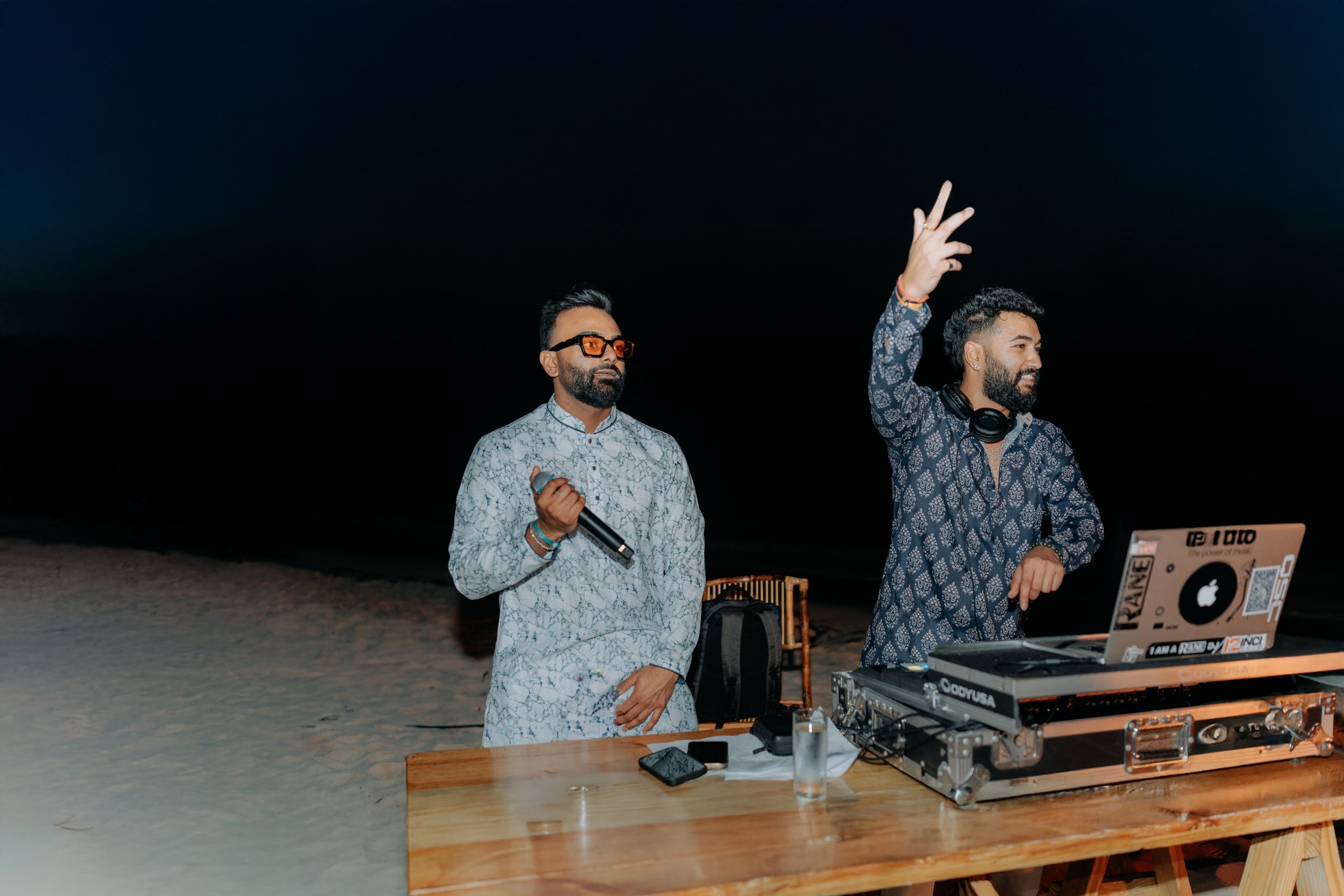 S+N_Sneak Peeks_094.jpg