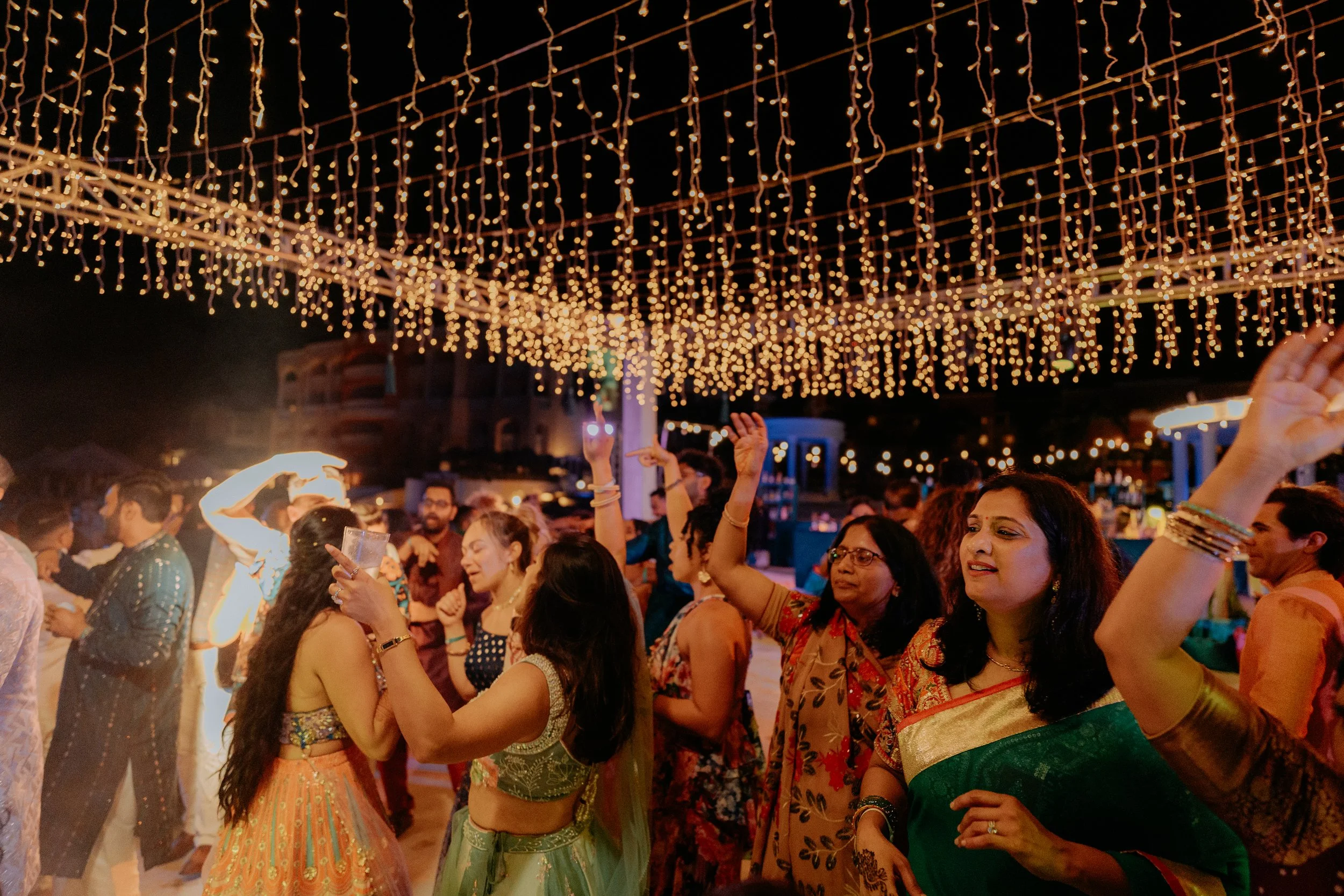 S+N_Sneak Peeks_096.jpg