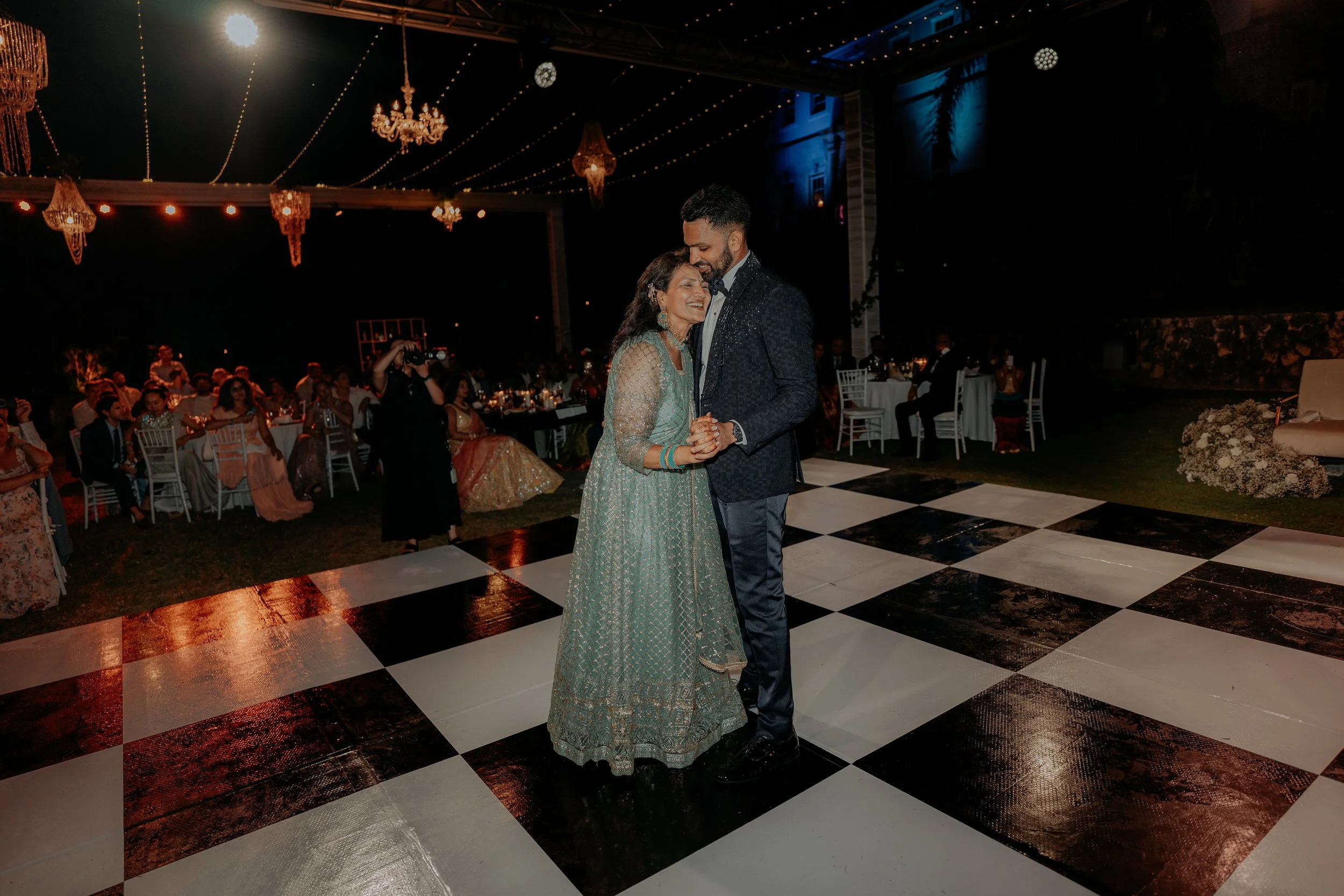 S+N_Sneak Peeks_249.jpg