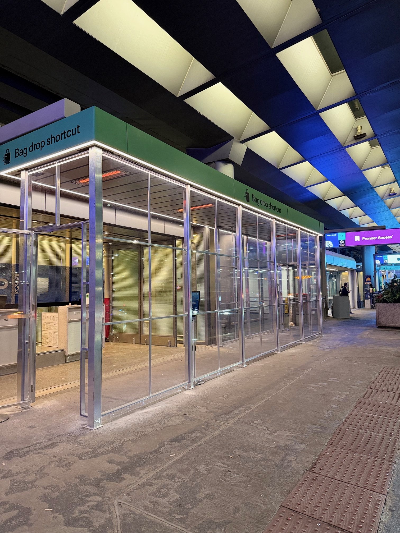 O'Hare Airport Wind Panel Enclosure To Help With Heat Retention