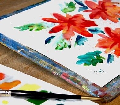 Ever fancied trying watercolour? Well you&rsquo;re in luck! We have a variety of projects in store and you get to use watercolour as well as other gorgeous creative mediums! Just drop us a message to find out more 👆 LINK IN BIO!! #art #artclasses #o
