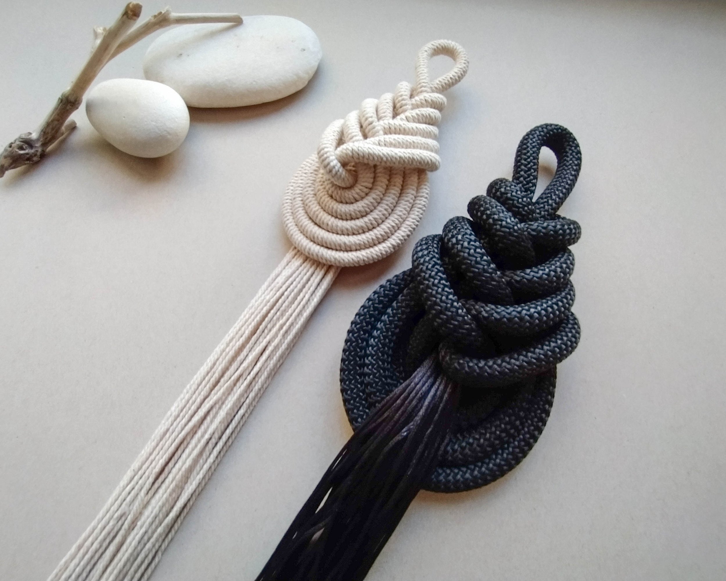 https://i.etsystatic.com/8938439/r/il/d48dc2/3015439351/il_fullxfull.3015439351_eg1j.jpg