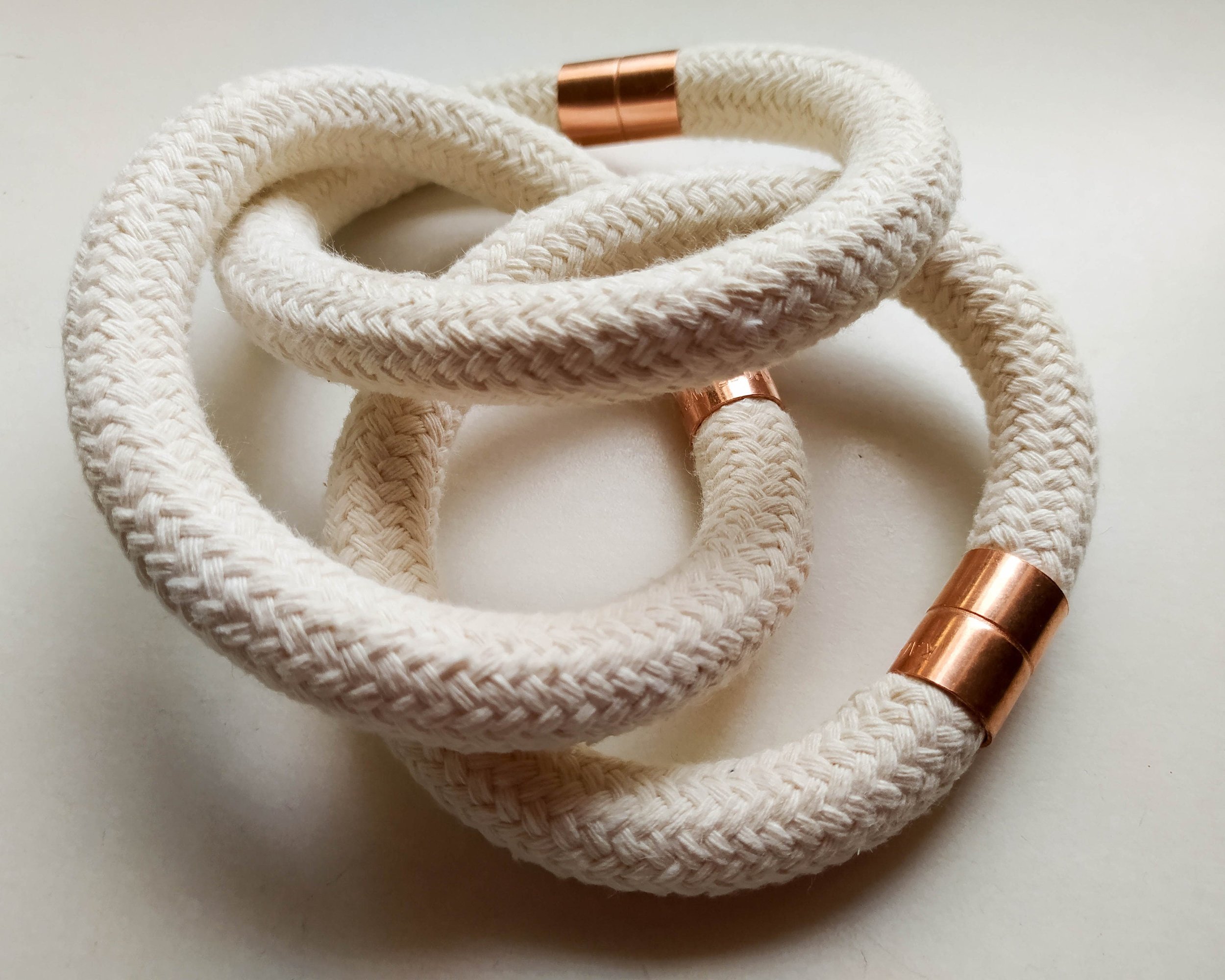 https://i.etsystatic.com/8938439/r/il/a1595a/4853833509/il_fullxfull.4853833509_l8fj.jpg