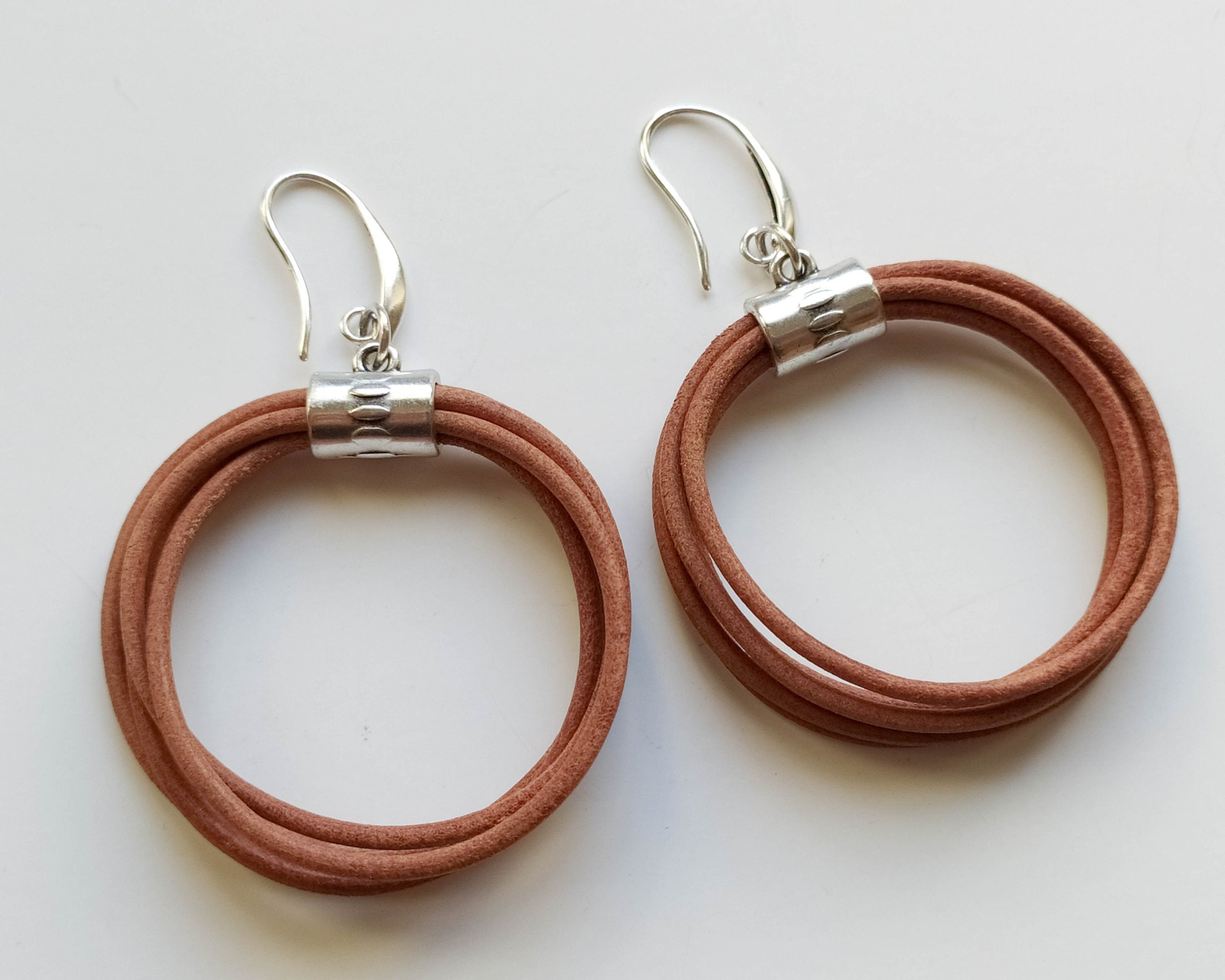 https://i.etsystatic.com/8938439/r/il/c3046a/2677831338/il_fullxfull.2677831338_rnxl.jpg
