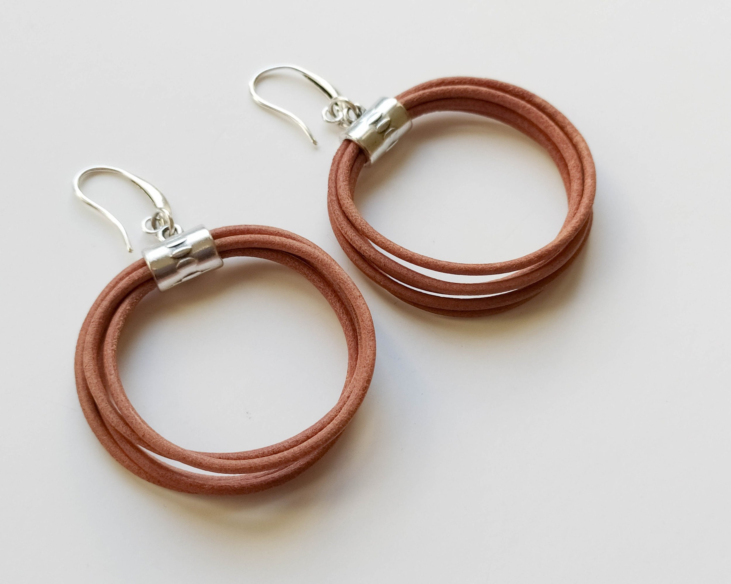 https://i.etsystatic.com/8938439/r/il/77d4b7/2677831164/il_fullxfull.2677831164_kqvf.jpg