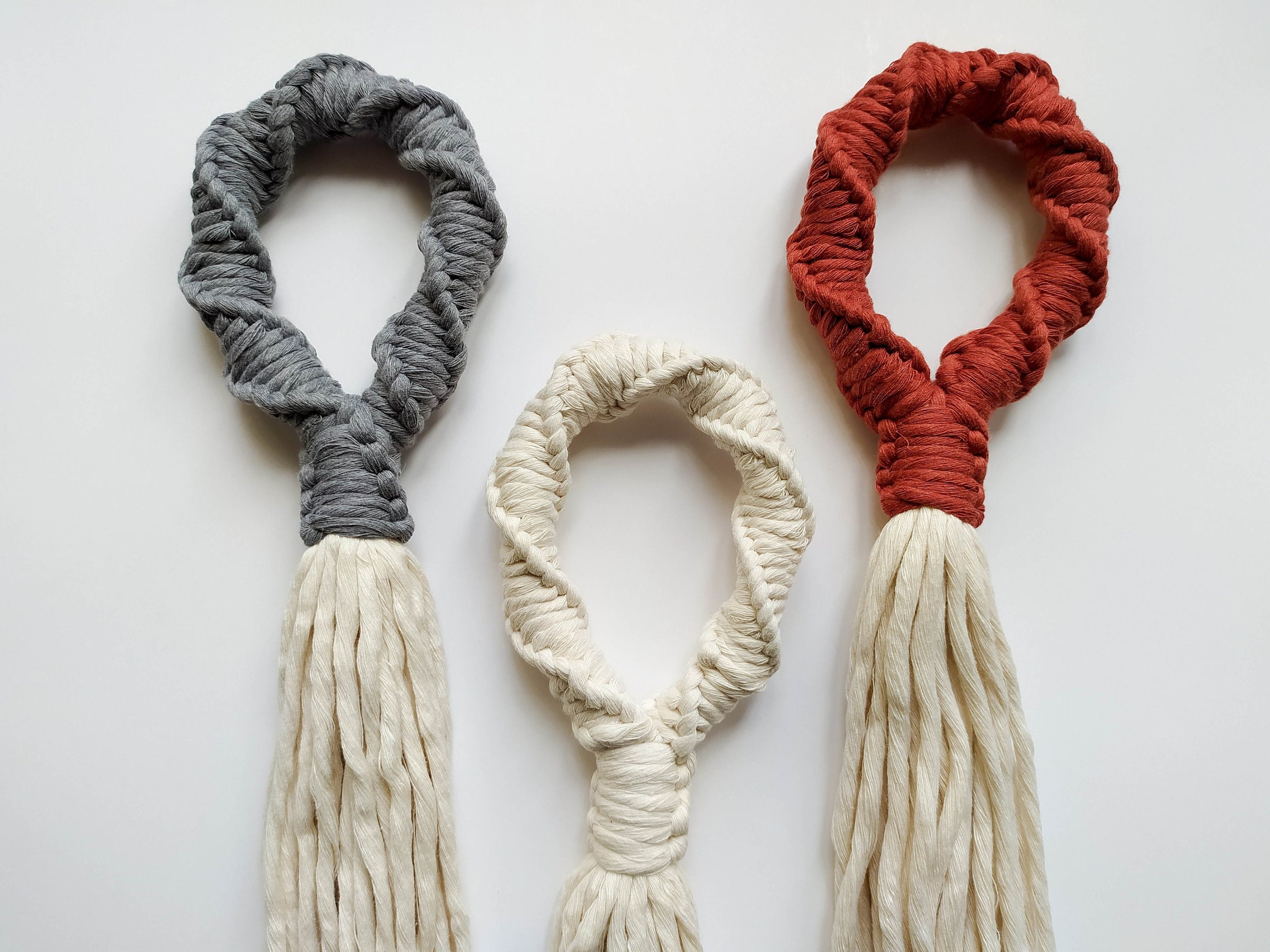 https://i.etsystatic.com/8938439/r/il/ba6246/3853910397/il_fullxfull.3853910397_jqmc.jpg