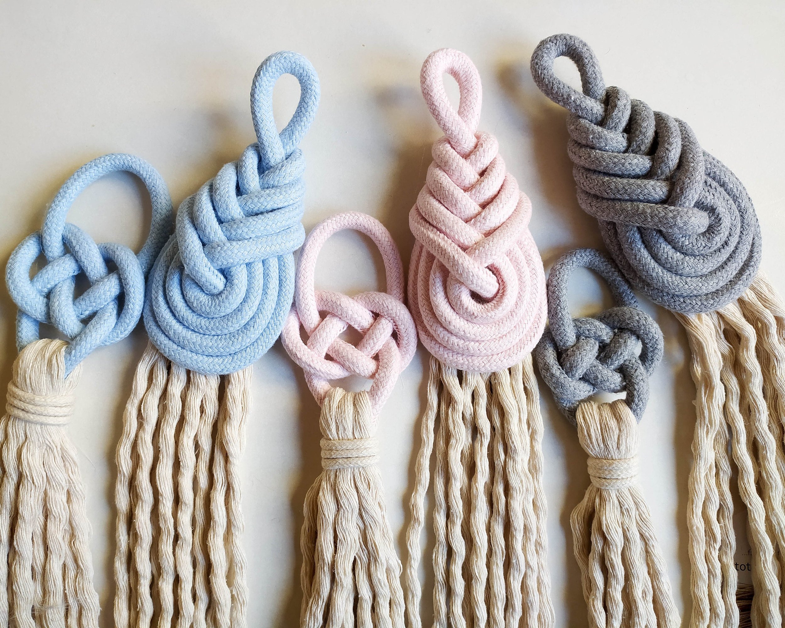https://i.etsystatic.com/8938439/r/il/c8b268/4538583838/il_fullxfull.4538583838_kjcd.jpg