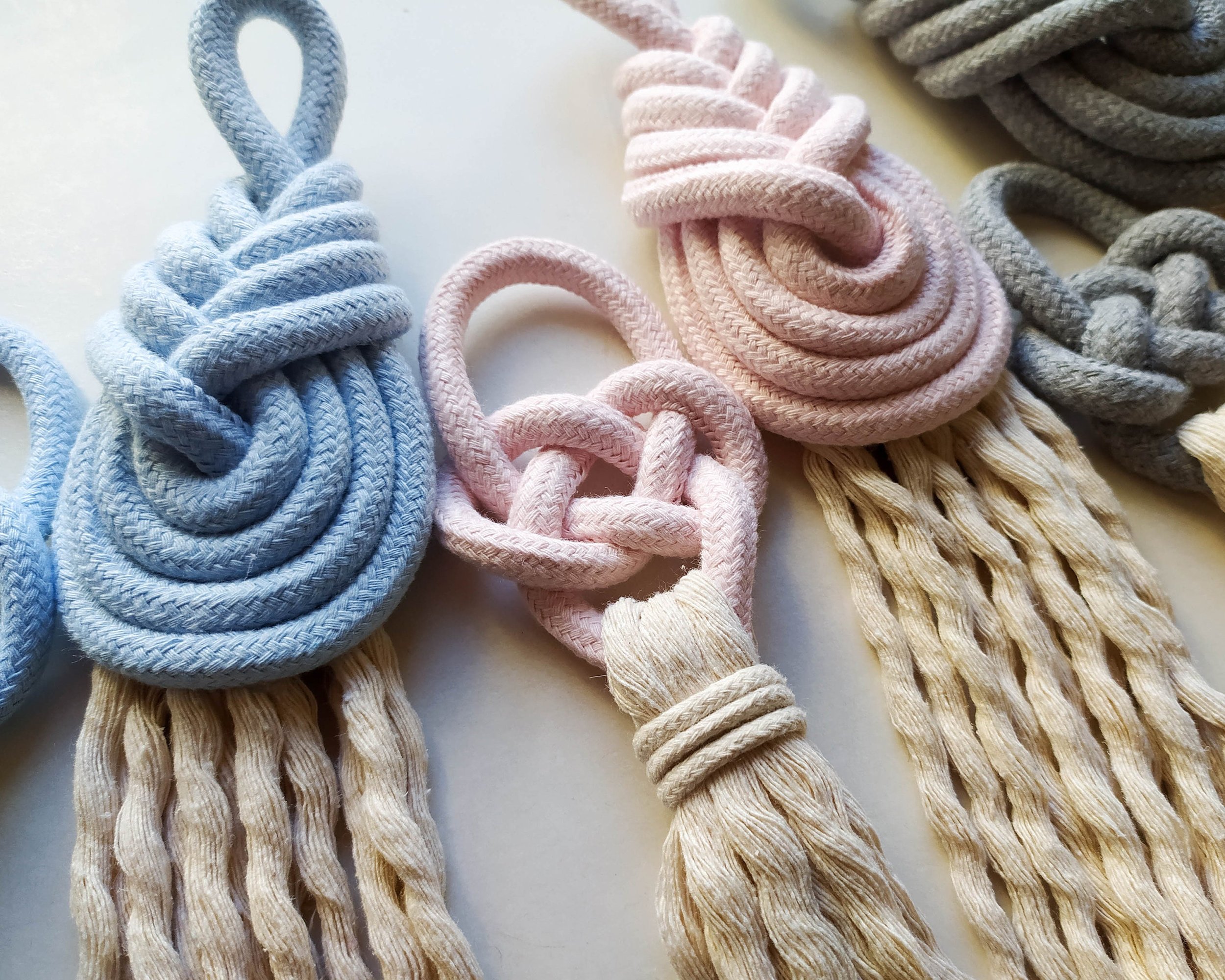 https://i.etsystatic.com/8938439/r/il/f8da4f/4538583782/il_fullxfull.4538583782_ef81.jpg