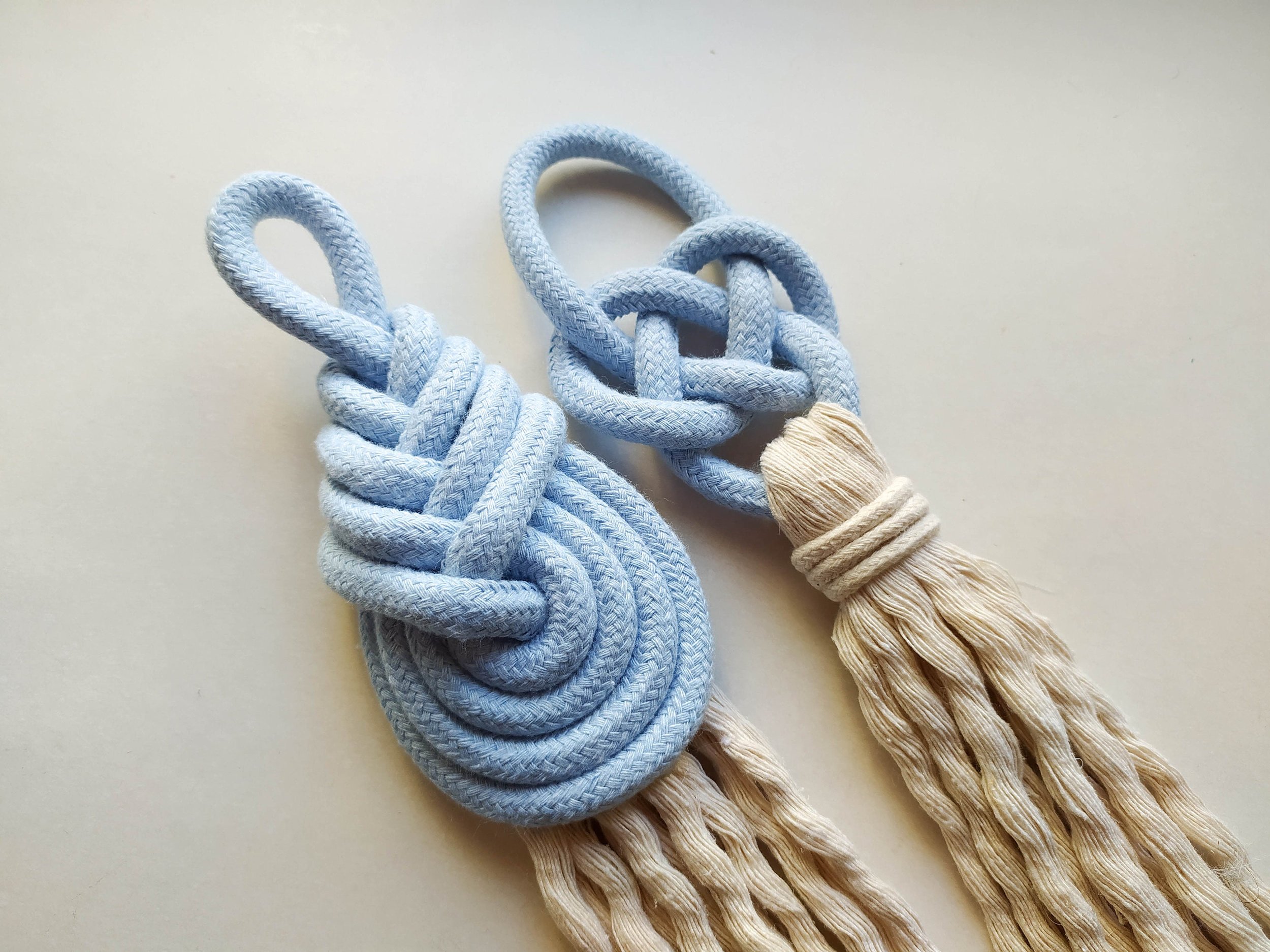 https://i.etsystatic.com/8938439/r/il/df2c0d/4538583926/il_fullxfull.4538583926_nx7p.jpg