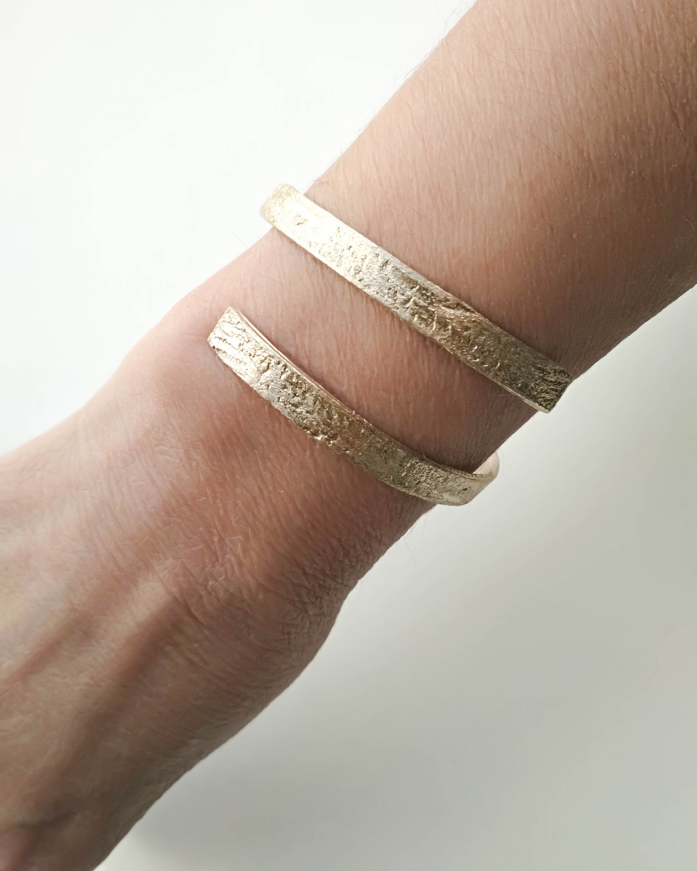 https://i.etsystatic.com/8938439/r/il/4054fe/1767141688/il_fullxfull.1767141688_3xgw.jpg