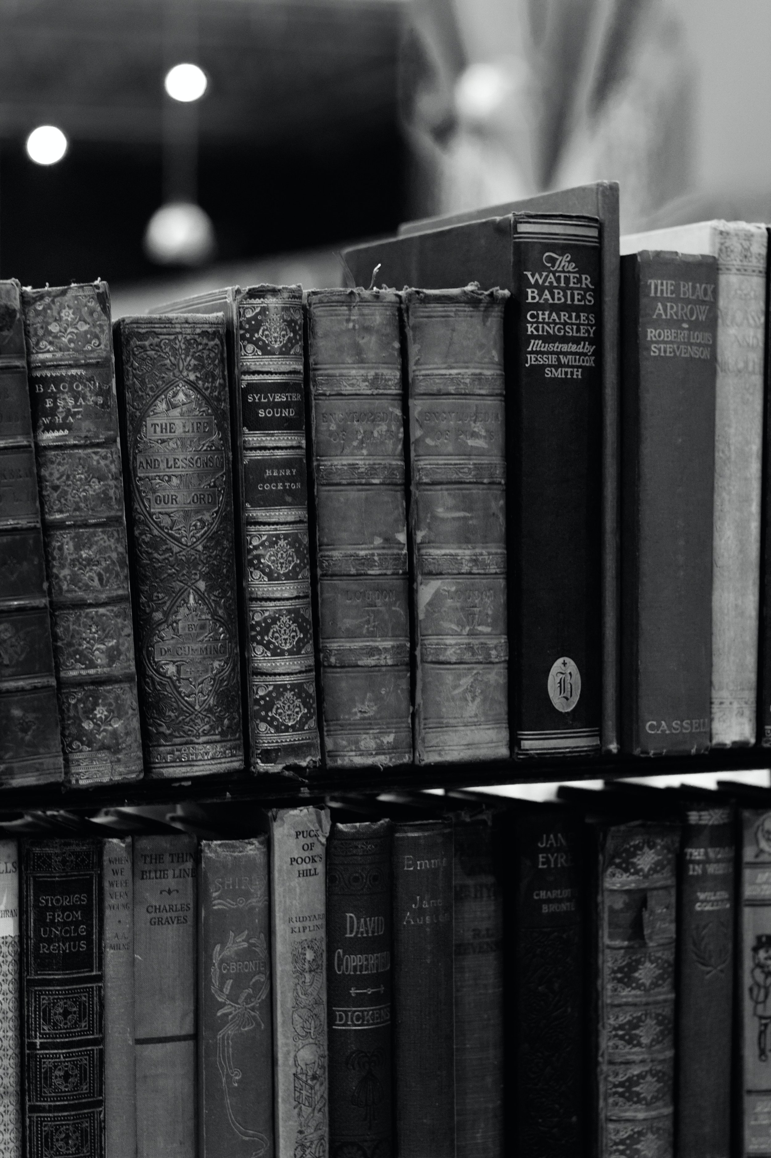 MY FAVORITE BOOKSTORES IN NYC