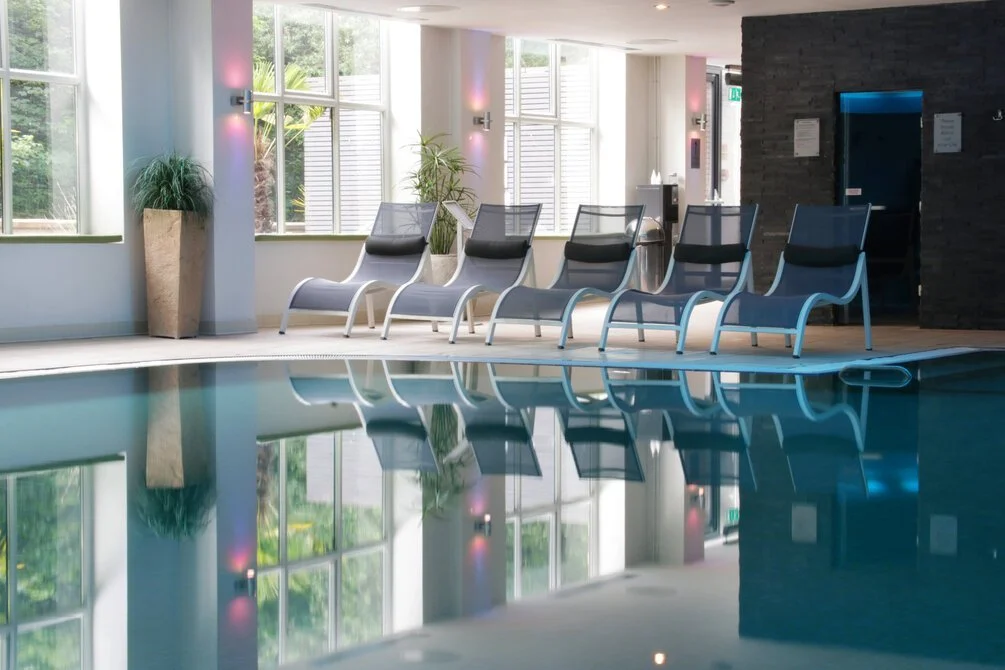 POOL_01.jpg