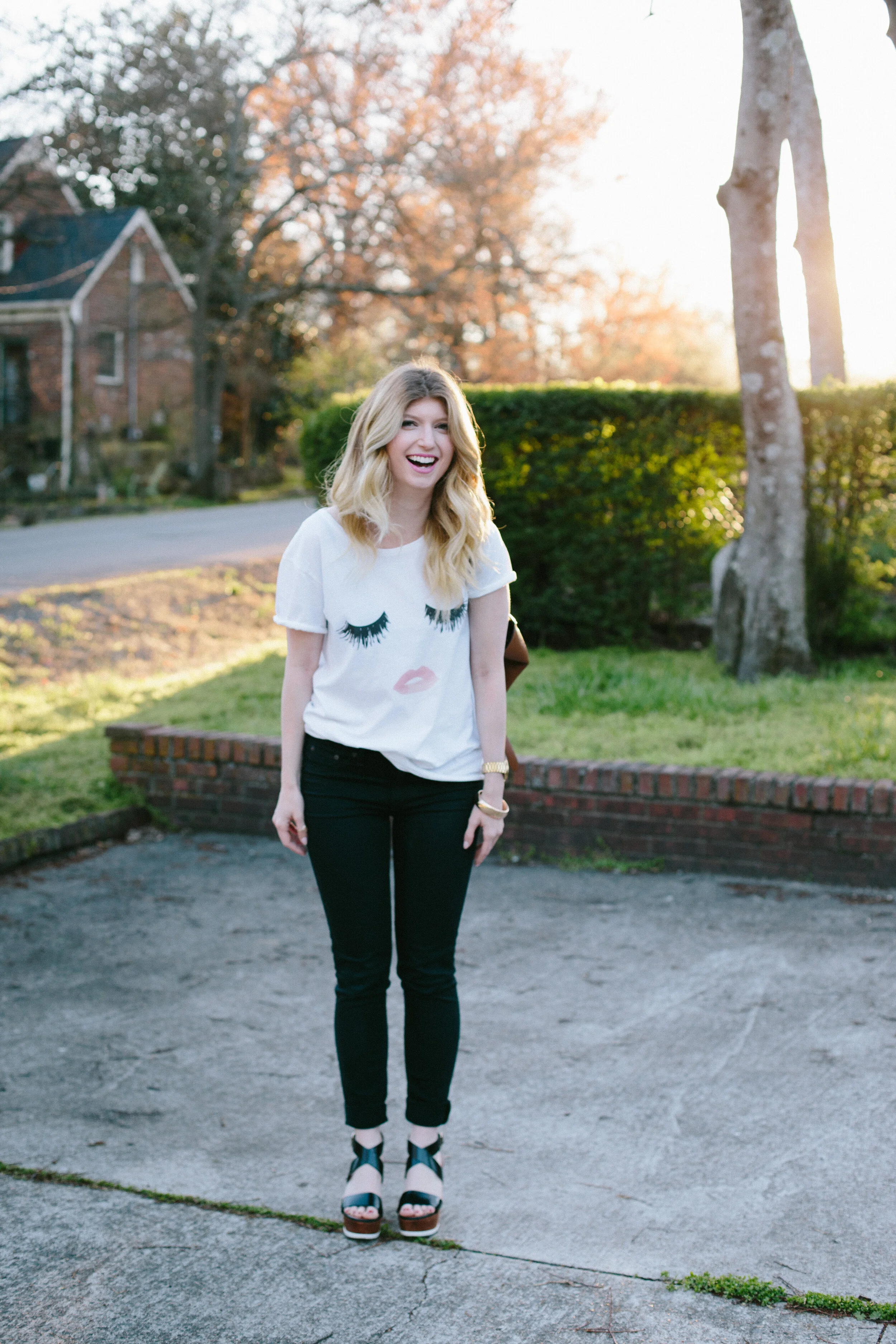 outfit: lips and lashes