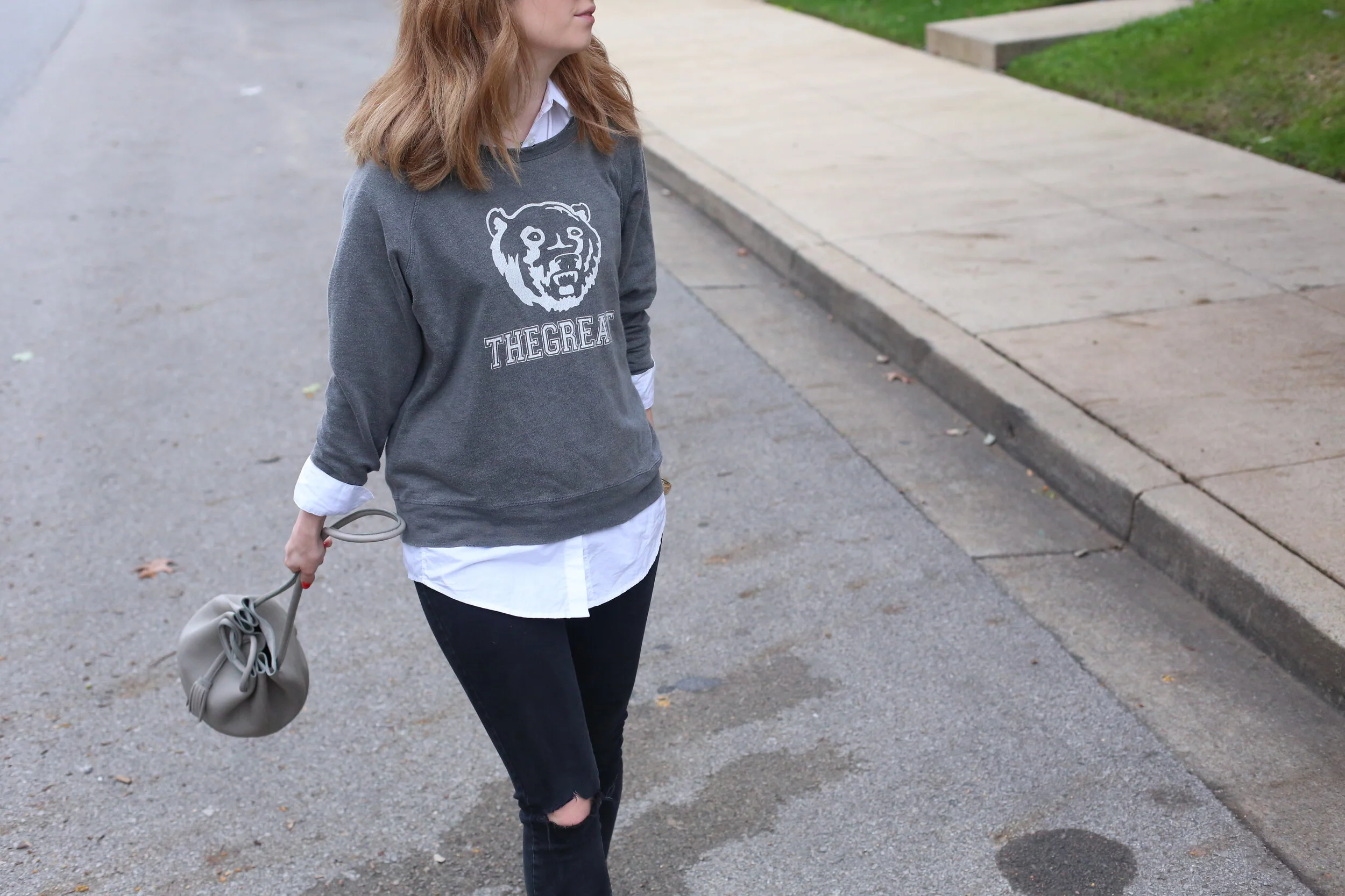 Outfit: Dressed up sweatshirt