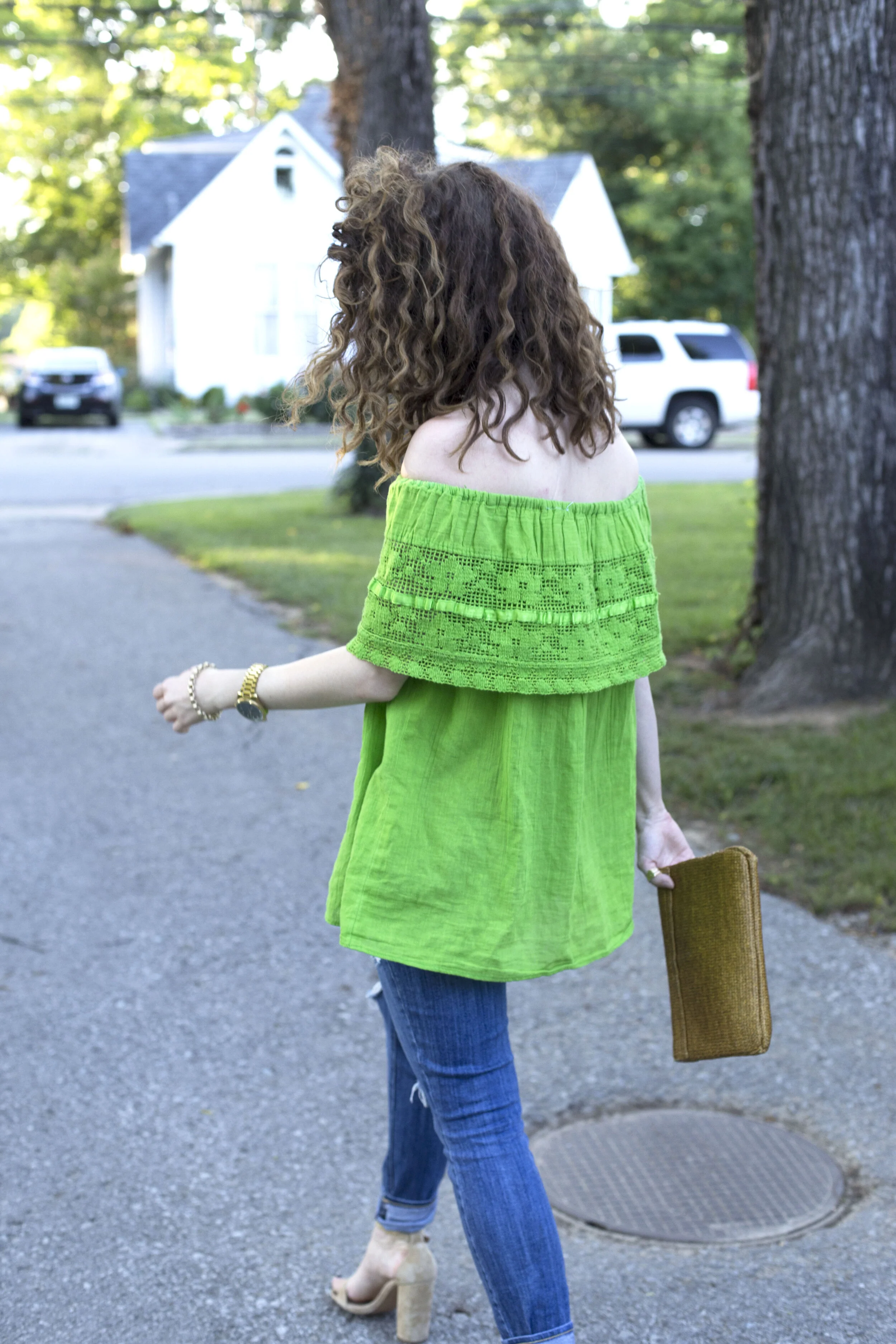 Outfit: Mexican top with a pop of pink!