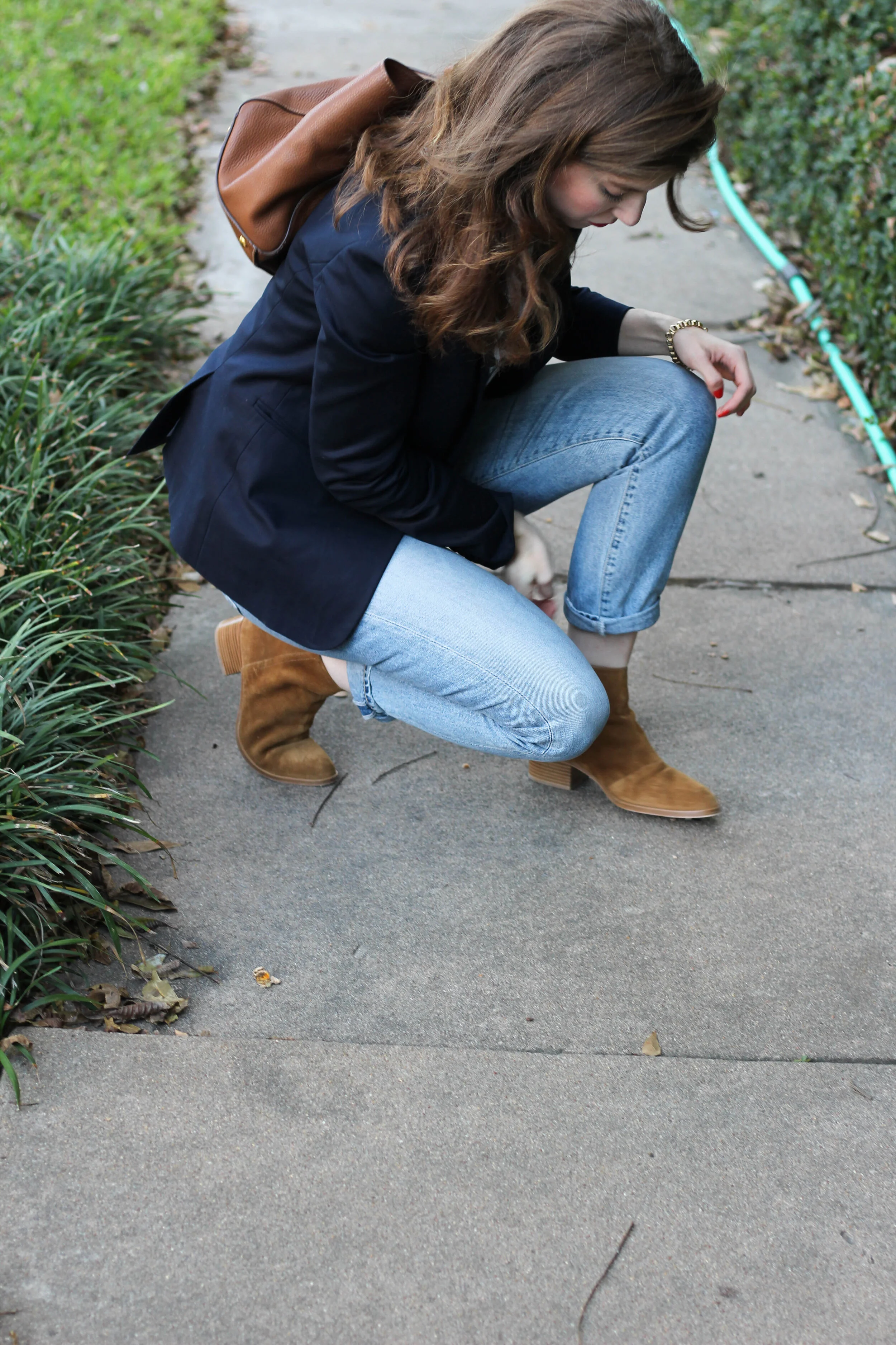 Loose jeans and boots