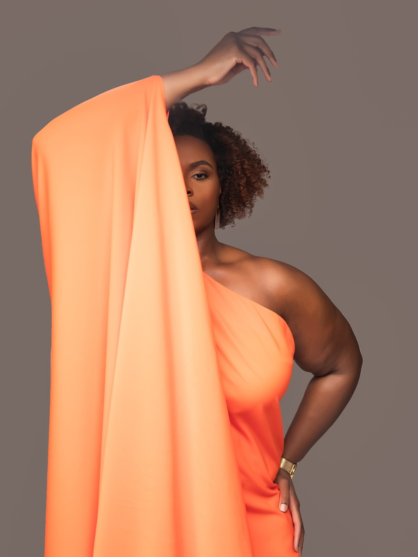 In honor of @hanifaofficial iconic impact on fashion! 

I wanted to run this session back! Circa 2024 

When @shawniemd1 was like I was to recreate @lavernecox cover shoot! 

I said&hellip; &ldquo;say less&rdquo; 

My clients always have a vision and