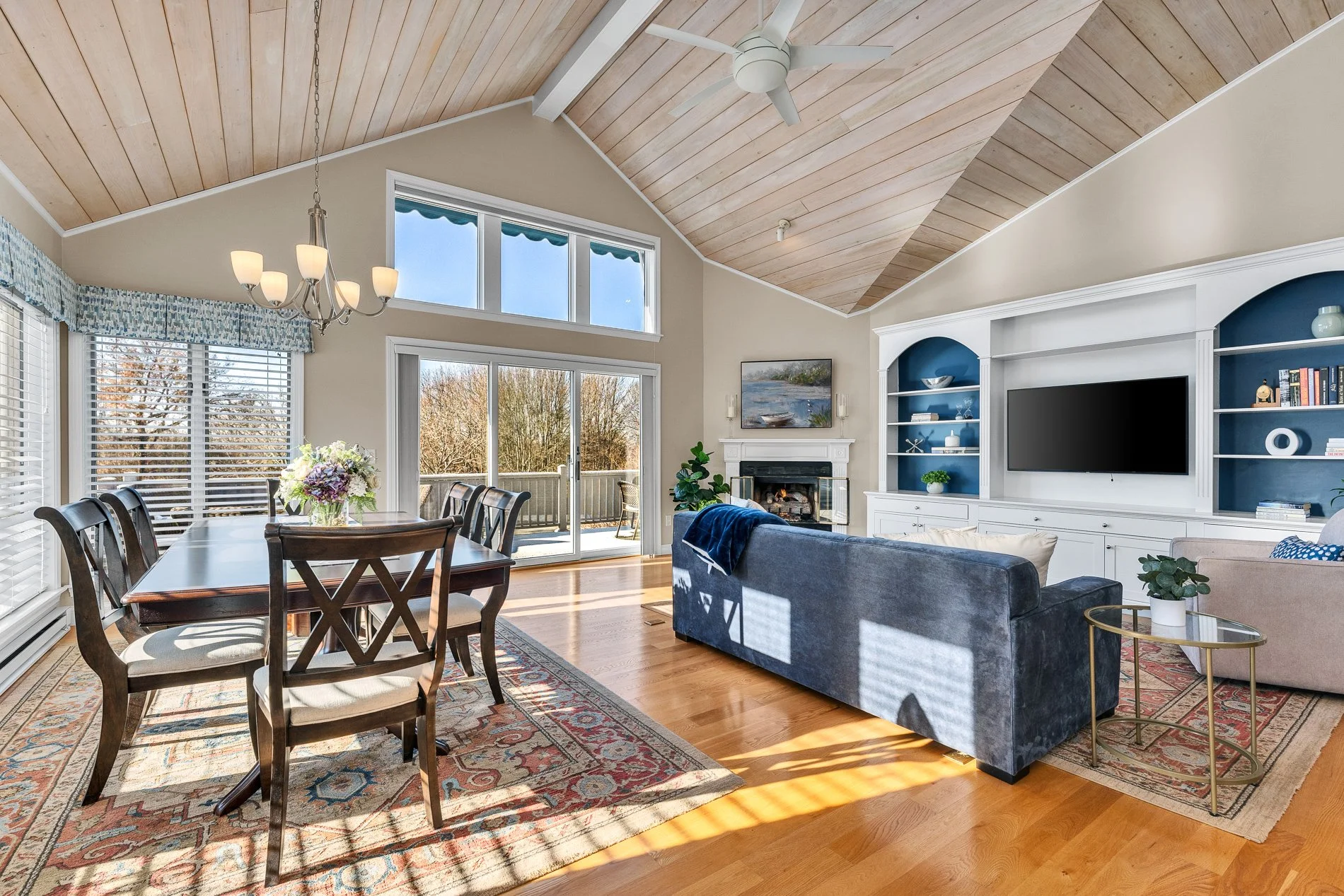 304 Windridge - MLS Res 05.jpg