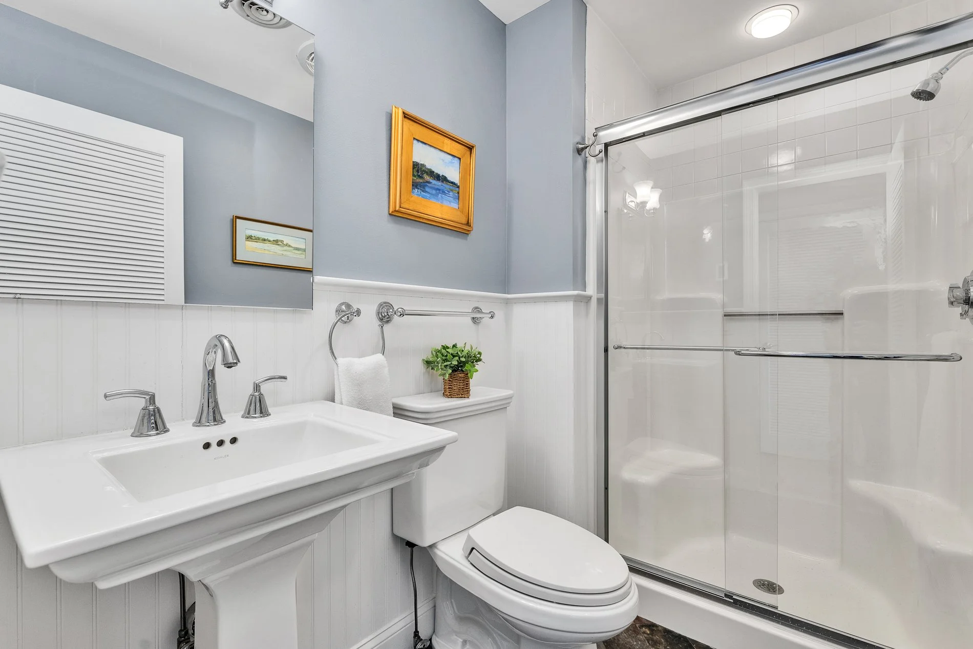 304 Windridge - MLS Res 21.jpg