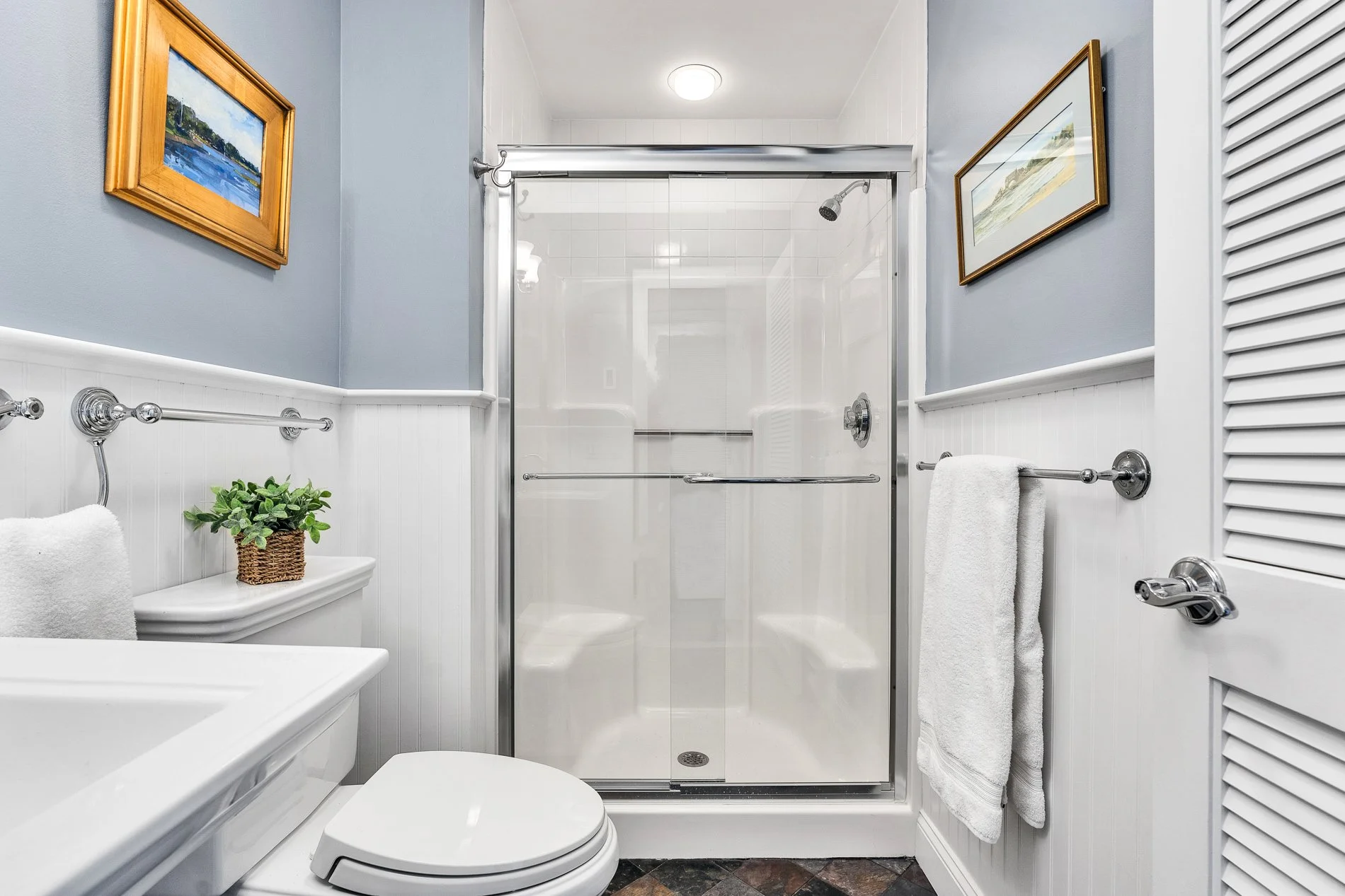 304 Windridge - MLS Res 22.jpg