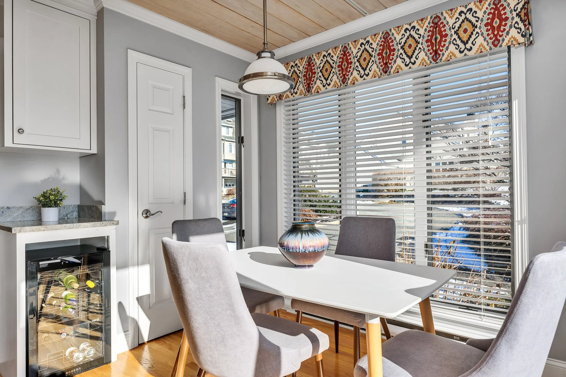 304 Windridge - MLS Res 15.jpg