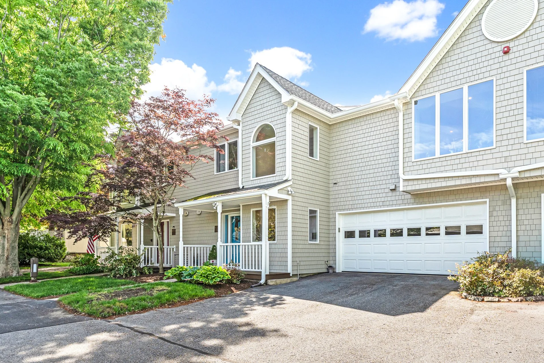 454 Paddock - MLS Res 01 Exterior.jpg