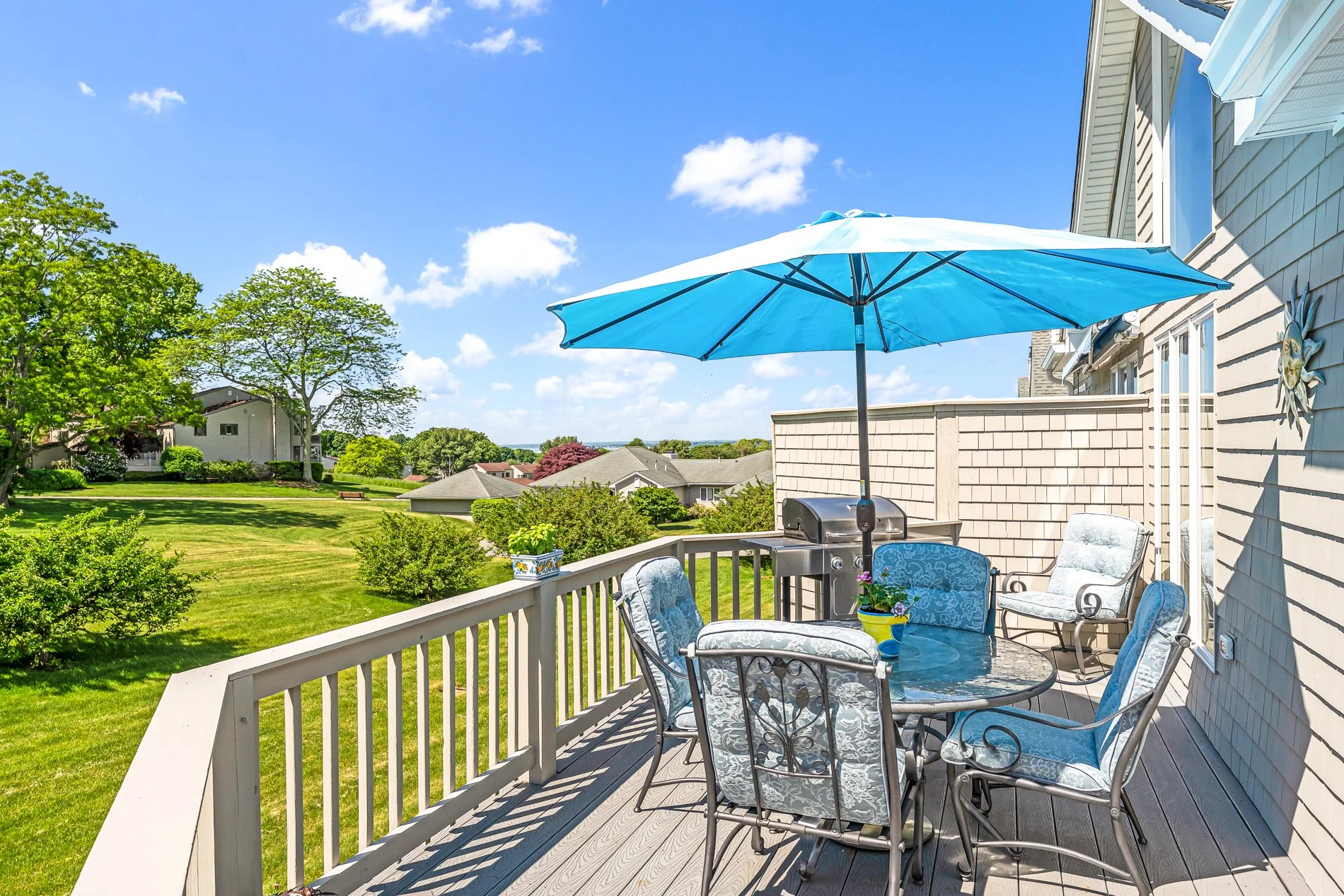 454 Paddock - MLS Res 09 Deck view.jpg