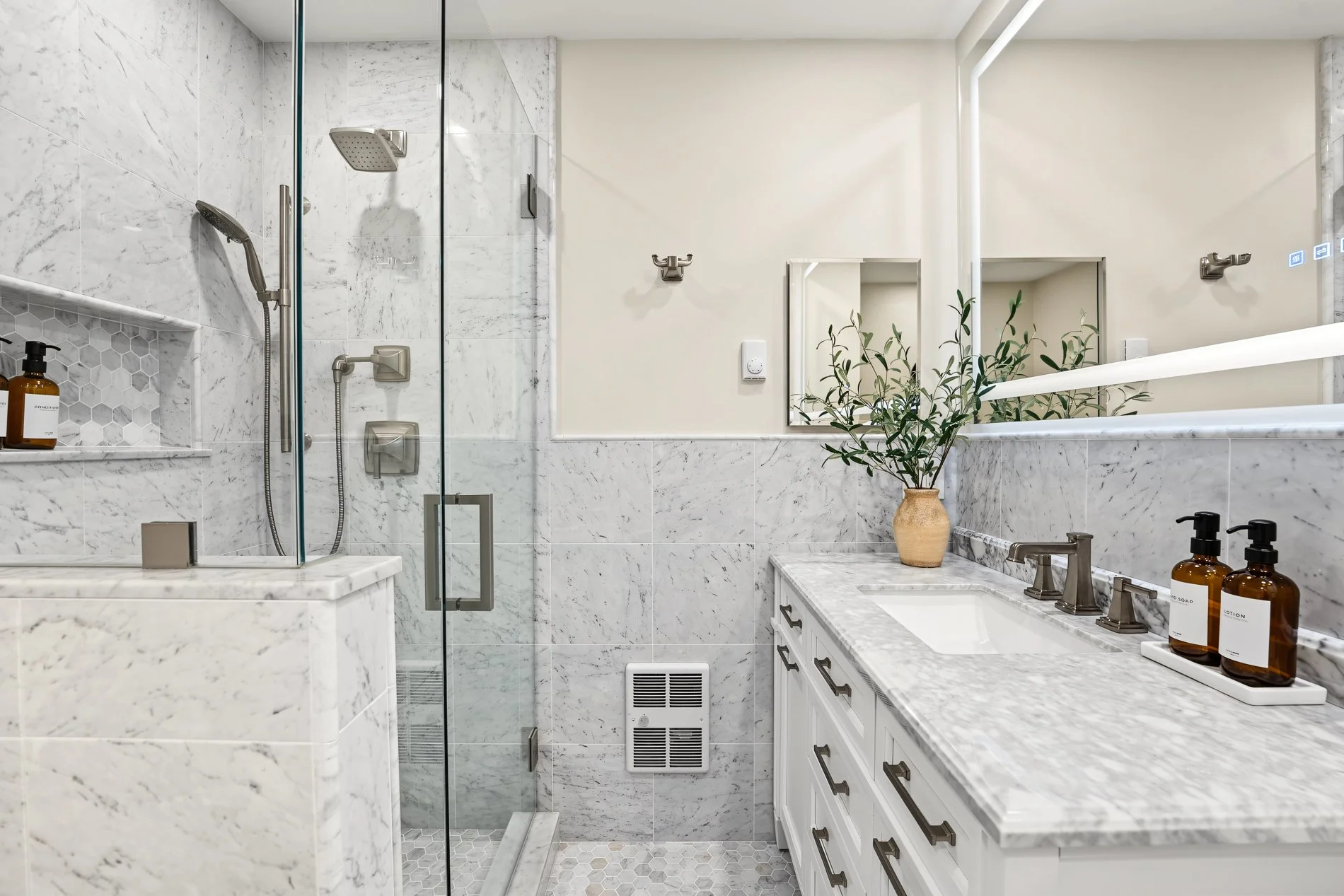 505 Clarks Row - Primary sink shower MLS Res 28.jpg