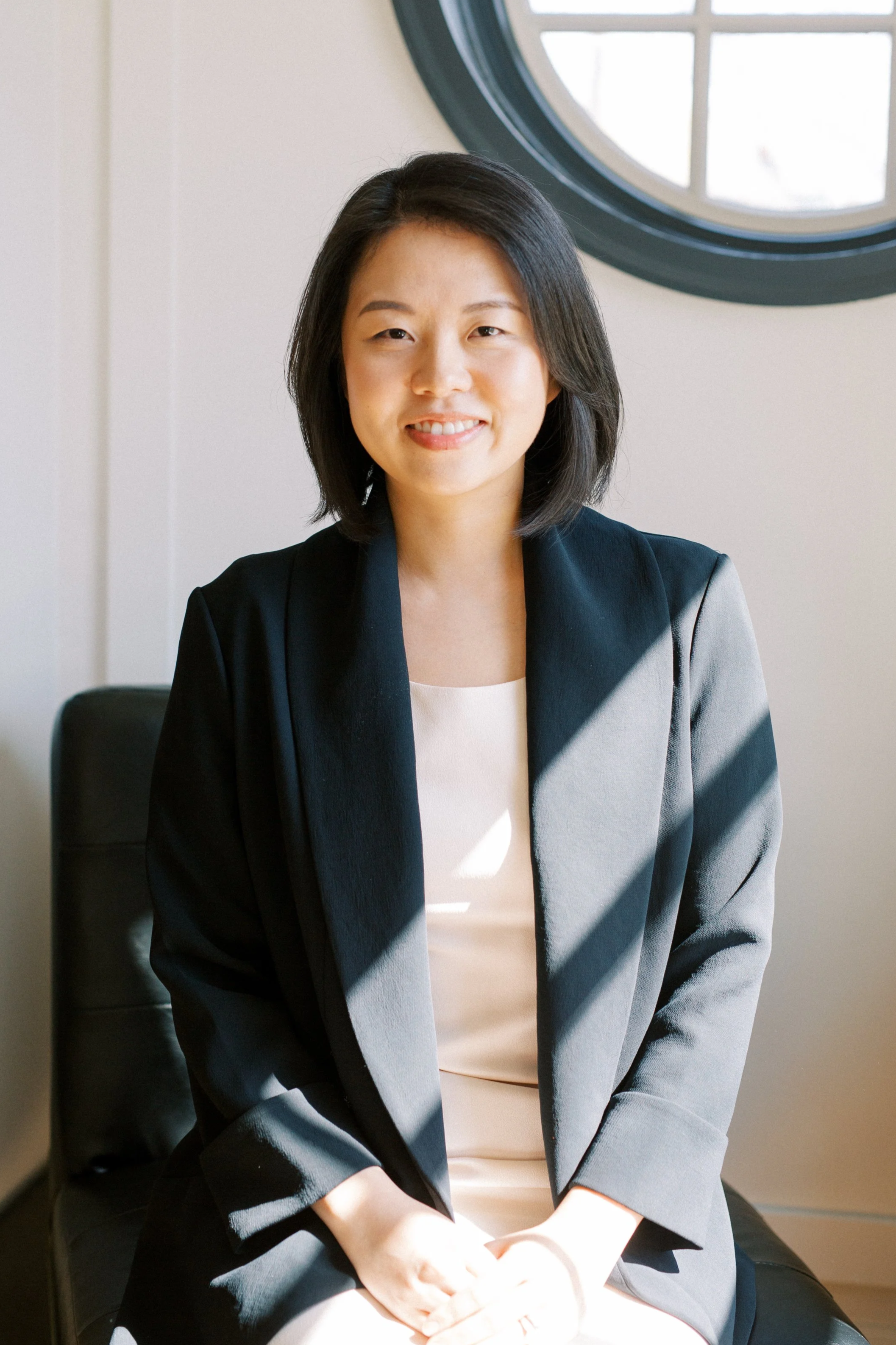 Jennifer Park Toronto lawyer Korean real estate residential commercial business transactions