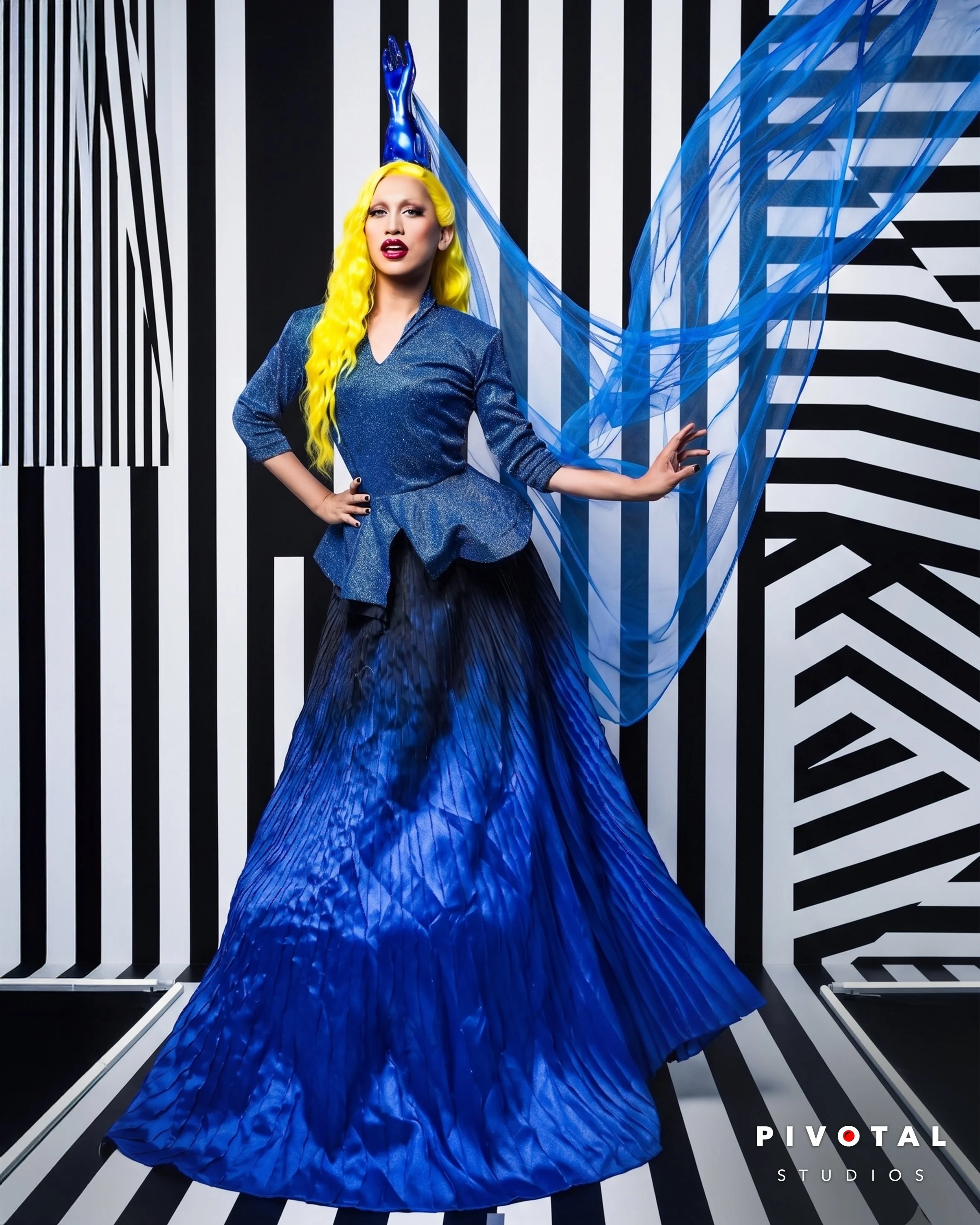Gaga_Blue_01.jpg