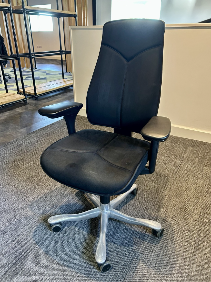 Kinnarps High-back task chair, actual sale item