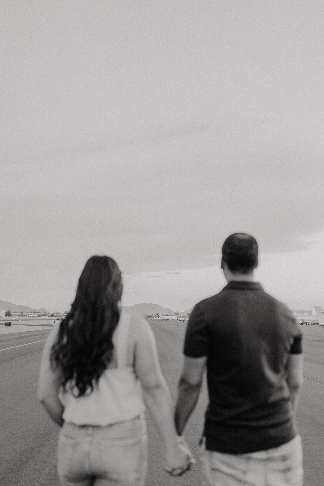 Unique engagement photos at Scottsdale airport