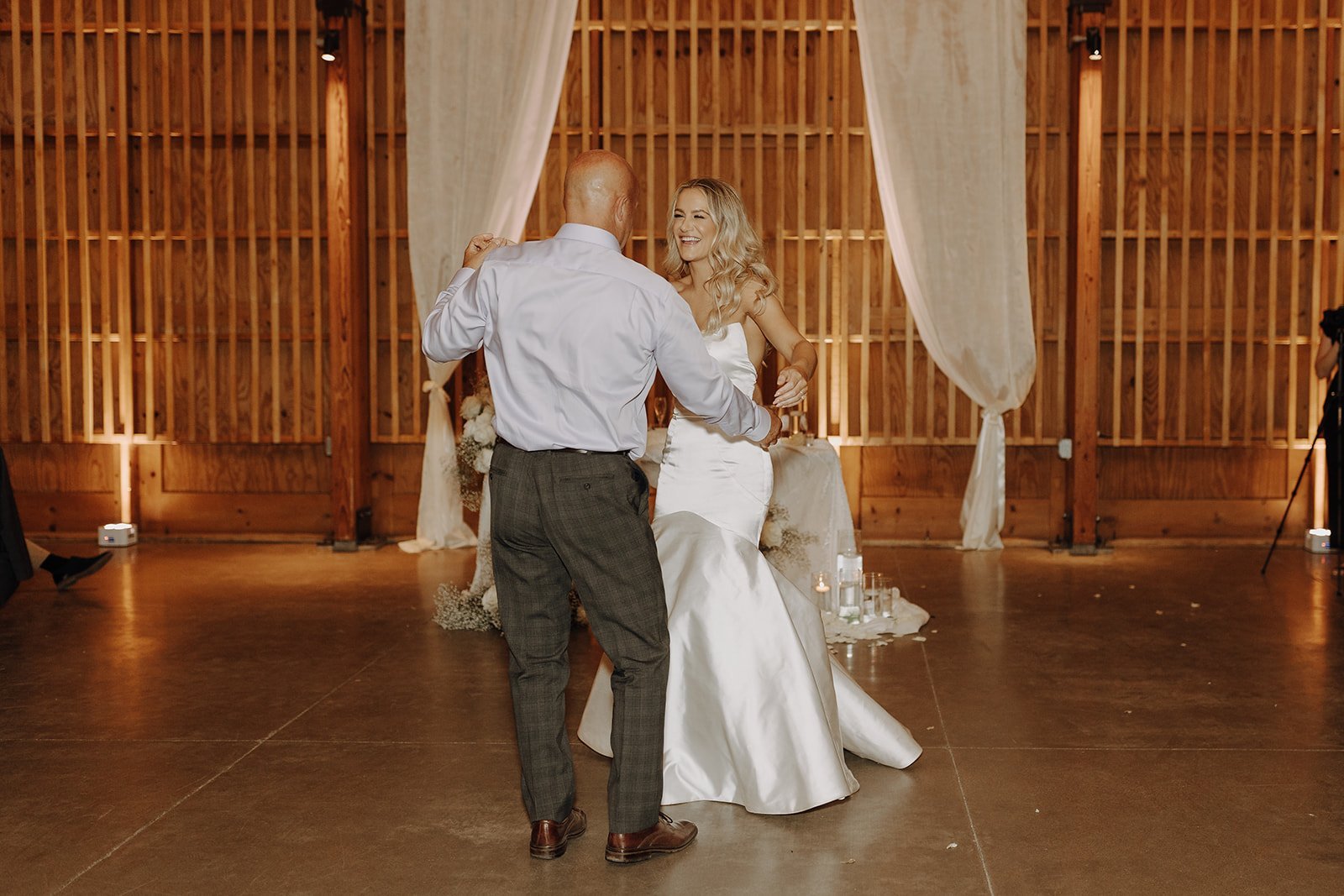 Bride and father first dance at desert wedding reception