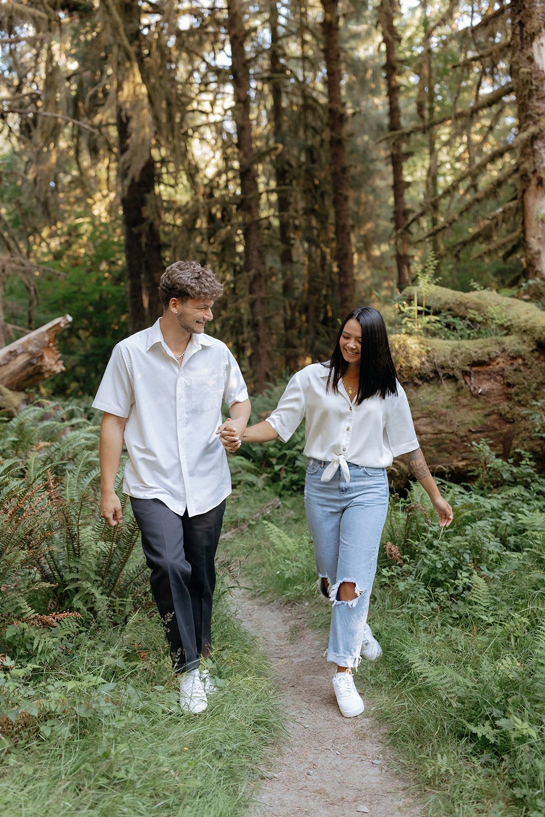 couple has a romantic outdoor engagement photos at Olympic National park 