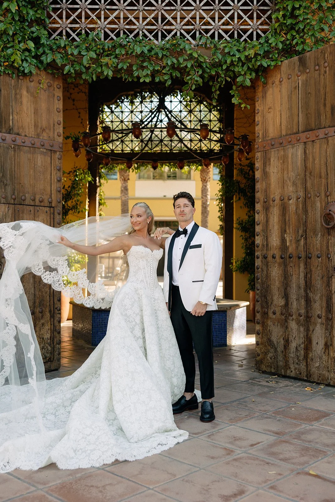 How to Have a Luxury Wedding &amp; The Best Luxury Wedding Locations