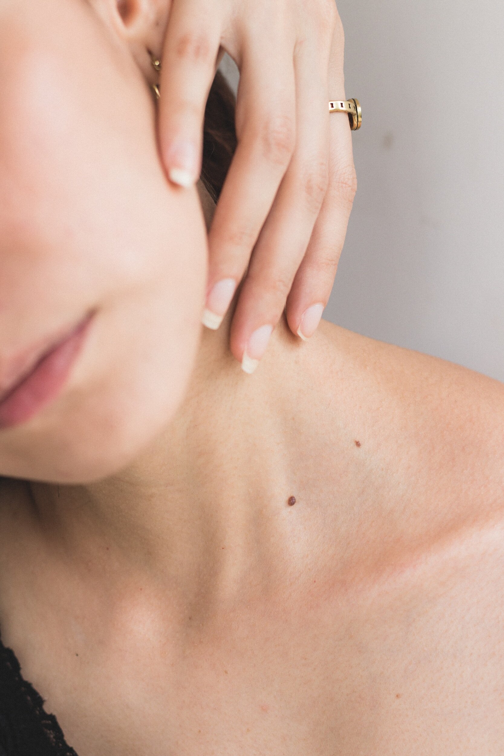 Understanding and Treating Neck Lines and Sagging Skin