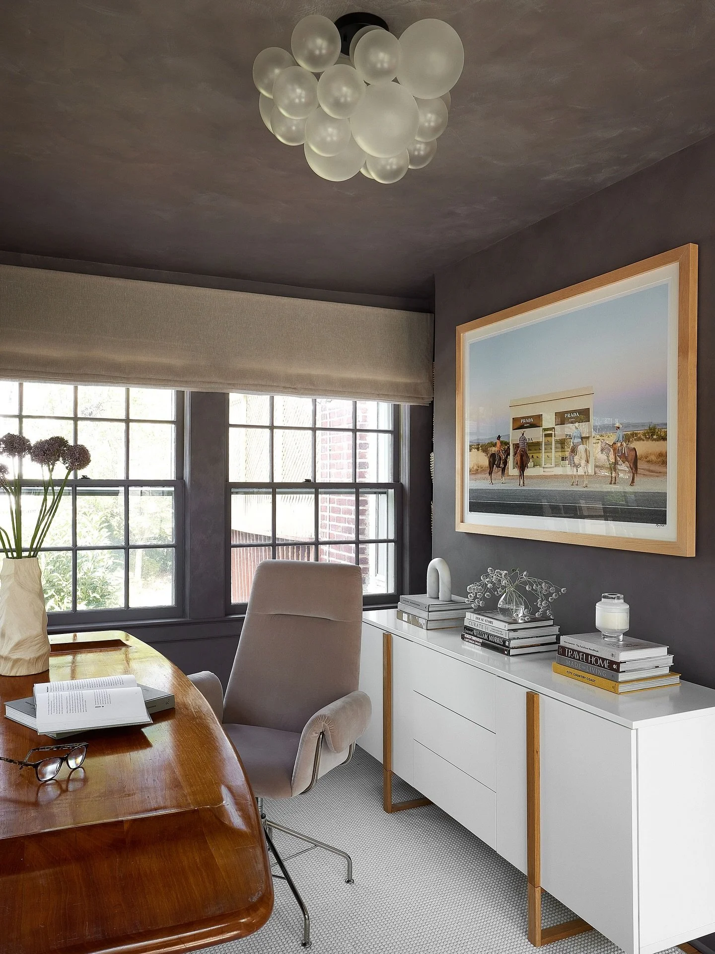 Where work meets inspiration &bull;
Design by @kelseydeirdredesigns 
Photo by @juliadags