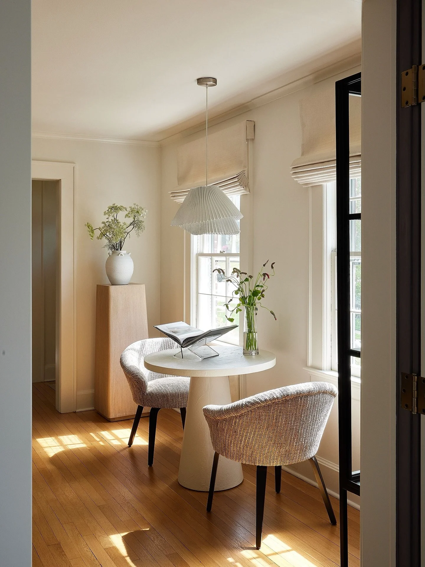 One room, many perspectives in our Maplewood Living Room &bull;

Design by @kelseydeirdredesigns 
Photo by @juliadags