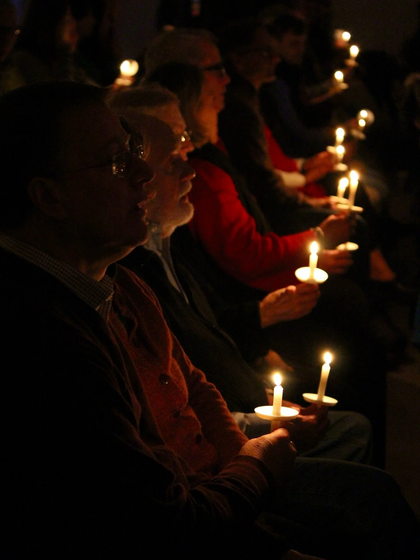 🎄 CHRISTMAS EVE AT NEW STORY 🎄

Yesterday, we gathered to celebrate the coming of the King, our Savior, the Light of the world! What a gift it was to be together and share in that sacred moment. We worshipped, we were encouraged, we lit candles, we