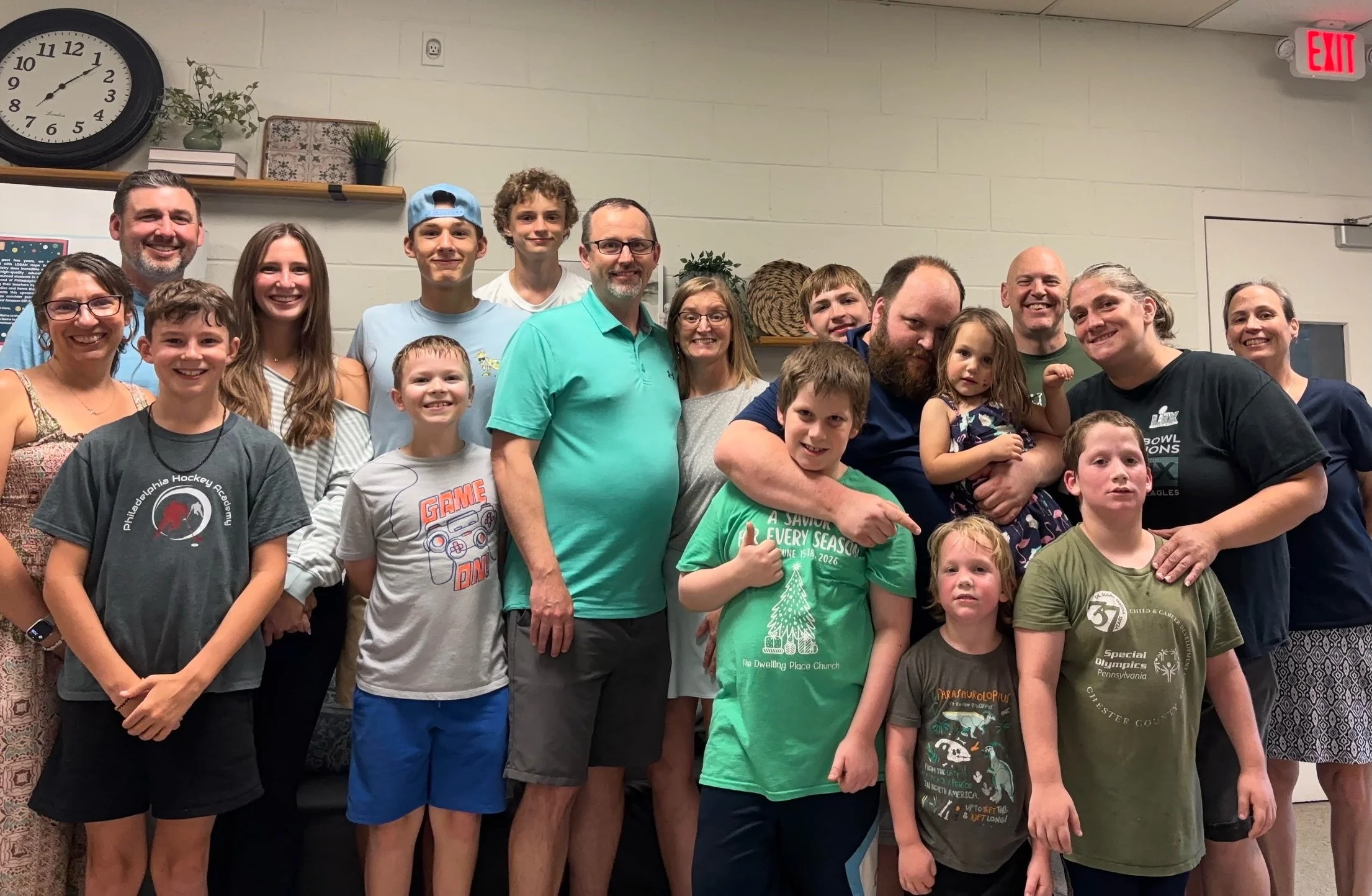 We believe real connection and fellowship happens around a table, over a meal. Over the last few months, groups of New Story attendees have gathered in homes around town for At the Table Dinners to eat good food, hear people&rsquo;s stories, and deep