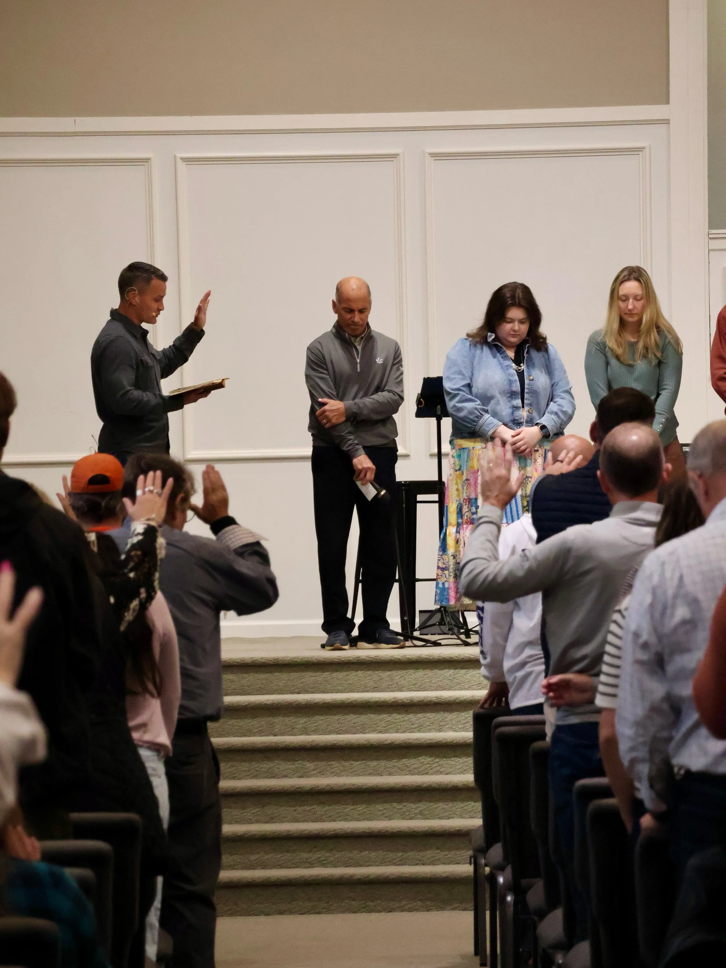 Another unforgettable Sunday at New Story 💙 

We sent out our Young Adults Guatemala Missions Team, experienced powerful worship, and heard an encouraging message about the incredible care and love of our Heavenly Father, the Giver of good gifts. 

