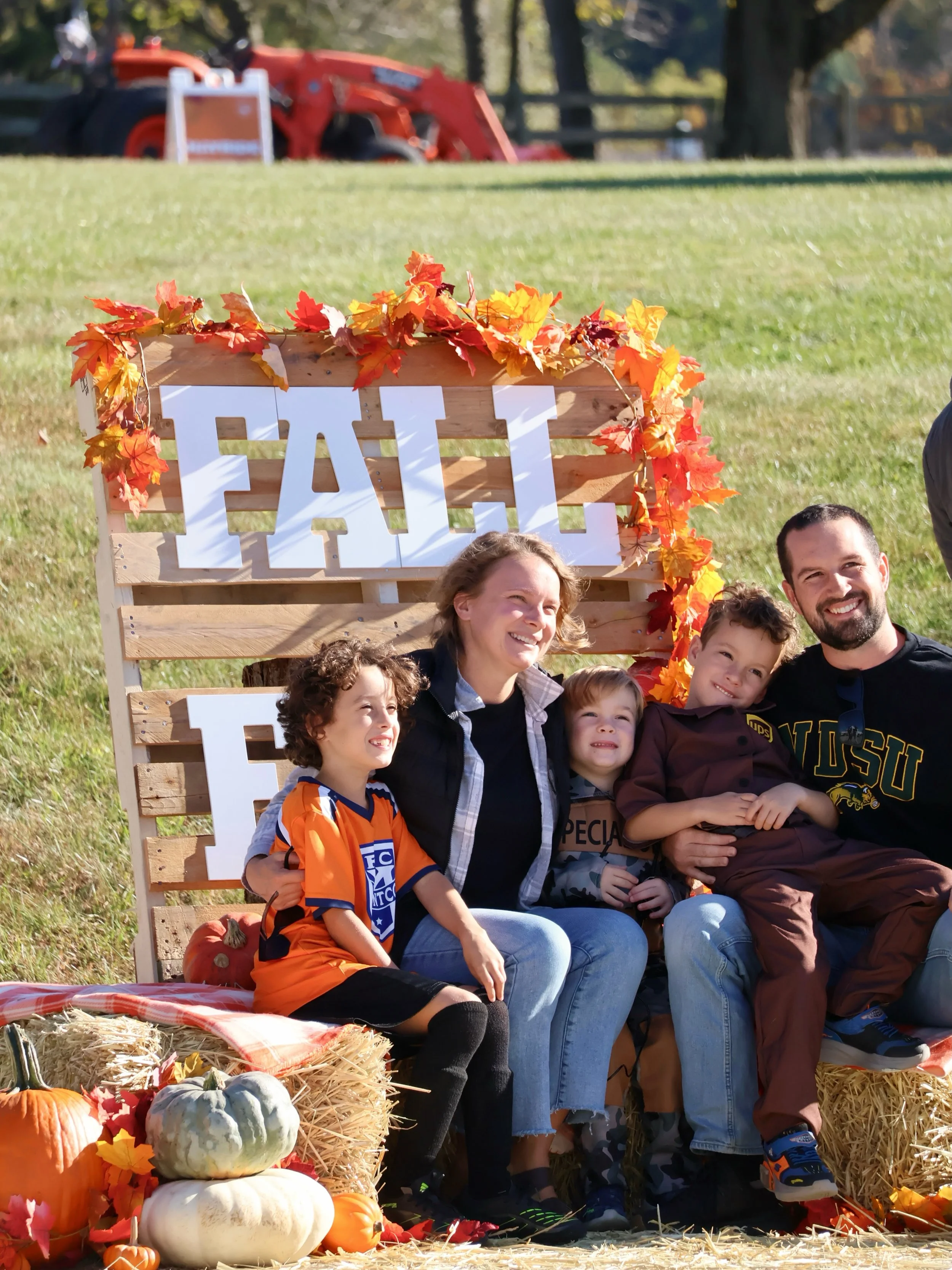 🍂 What a fall-tastic weekend! 🎃

From hayrides and bounce houses to crafts, games, chili, costumes, and free coffee, Fall Fest was SO MUCH fun! Thanks to everyone who came out and a huge thank you to all our volunteers who made it possible! 🍁

A h