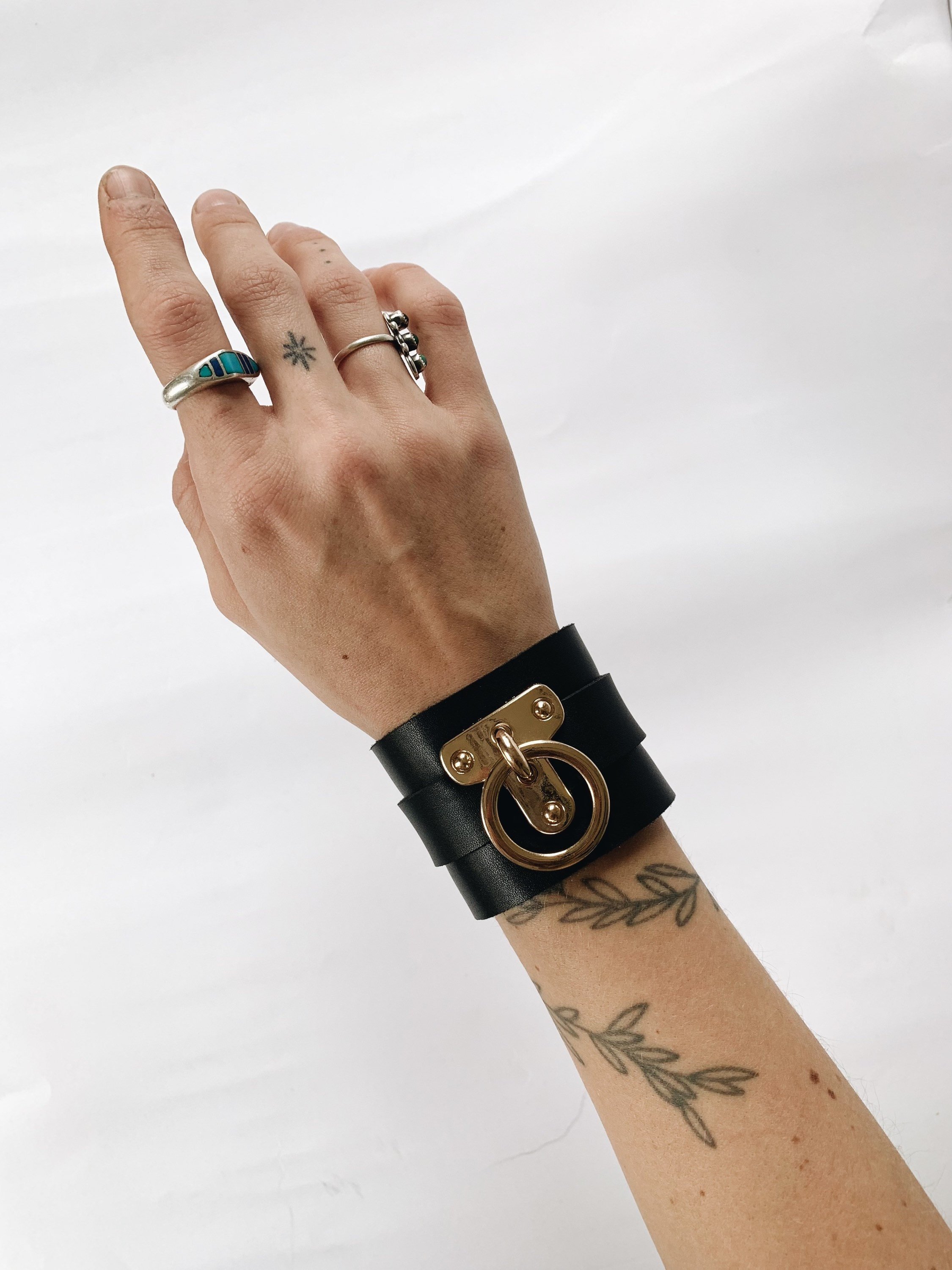 https://i.etsystatic.com/33823550/r/il/a3e8b9/4468460850/il_fullxfull.4468460850_74xr.jpg