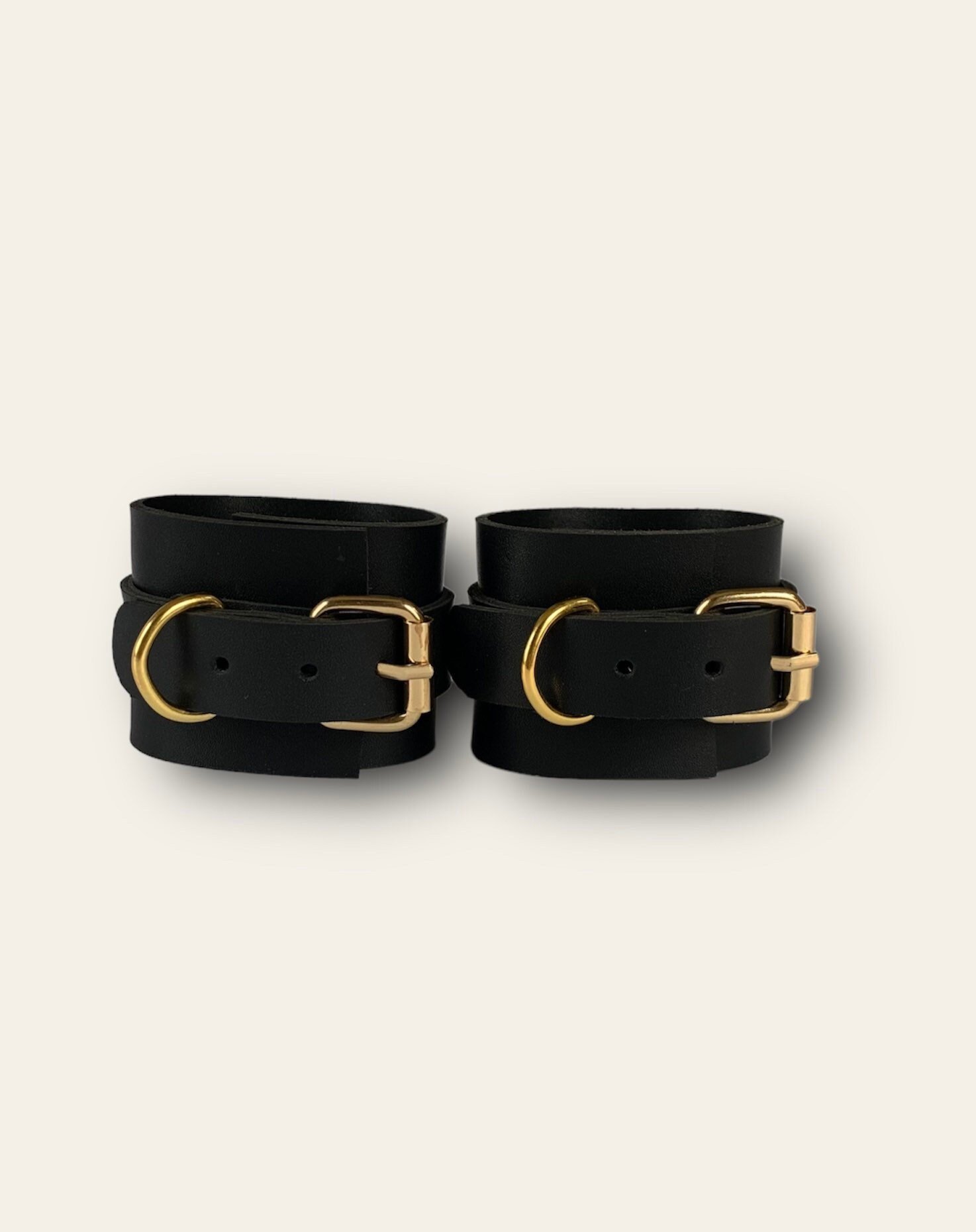 https://i.etsystatic.com/33823550/r/il/3adffa/4515731149/il_fullxfull.4515731149_sljj.jpg