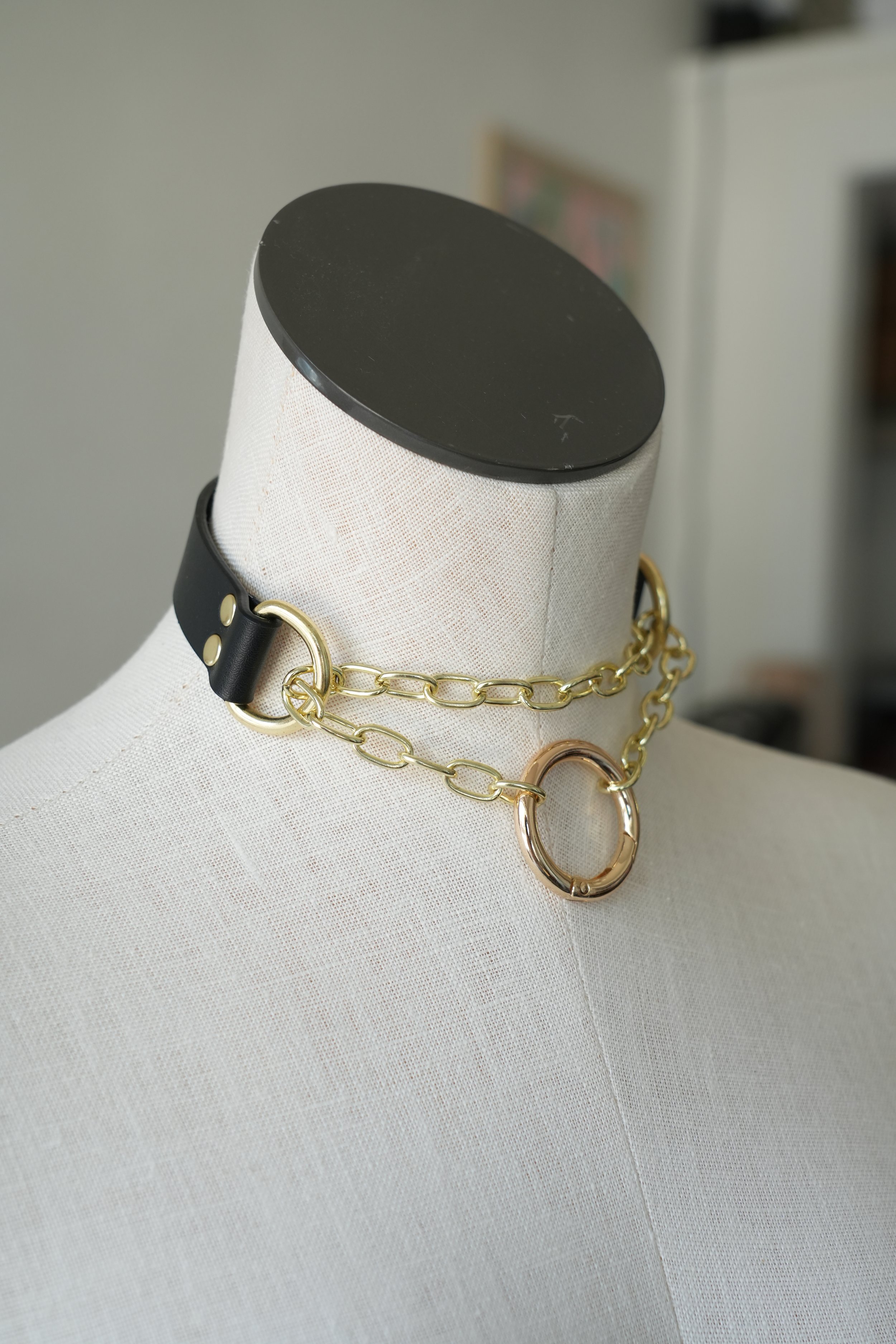 Chain Choker Collar BSDM Bondage.JPG