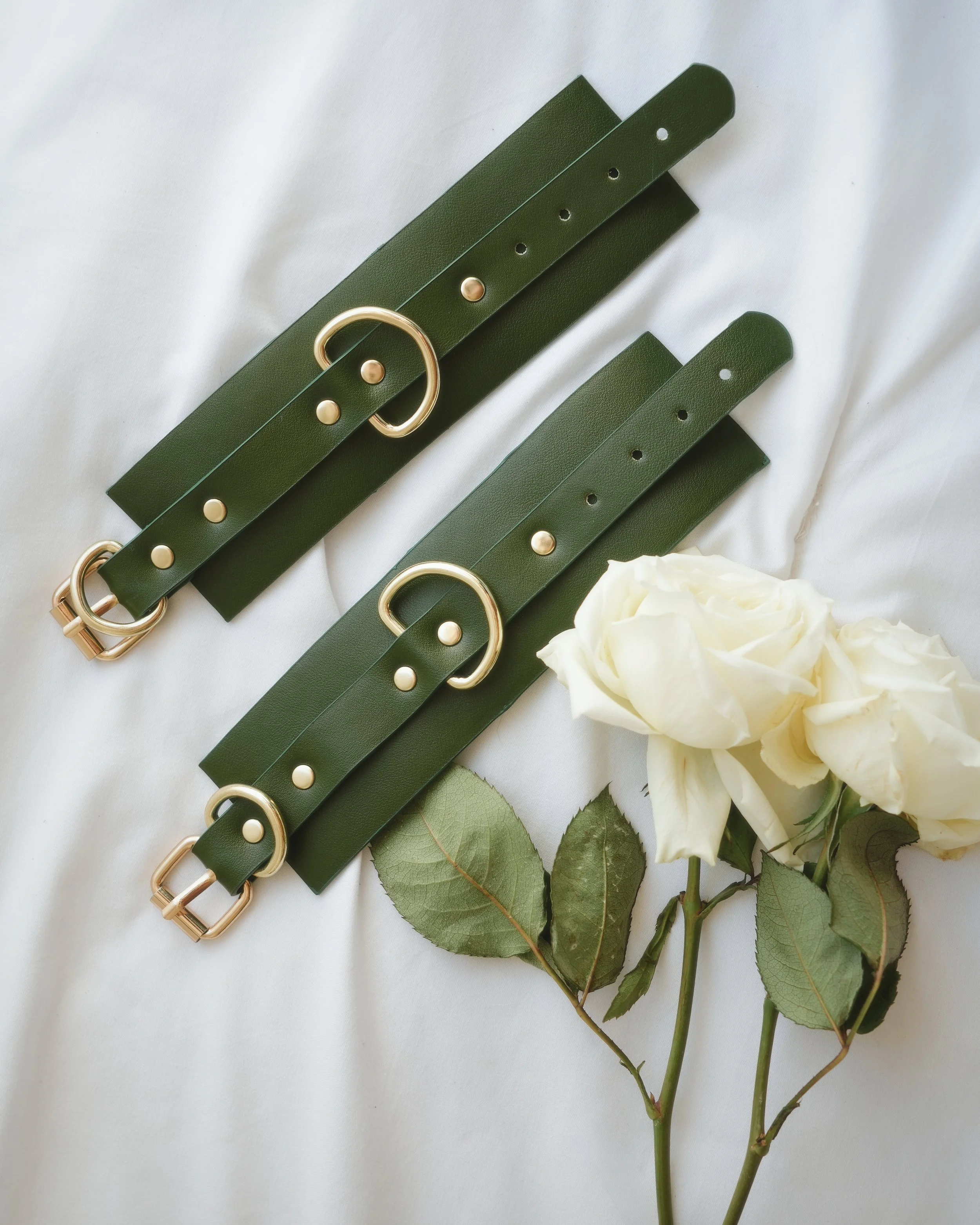 Cactus Cult Boise Idaho Vegan Leather Green Classic Play Cuffs Bondage 1.JPG