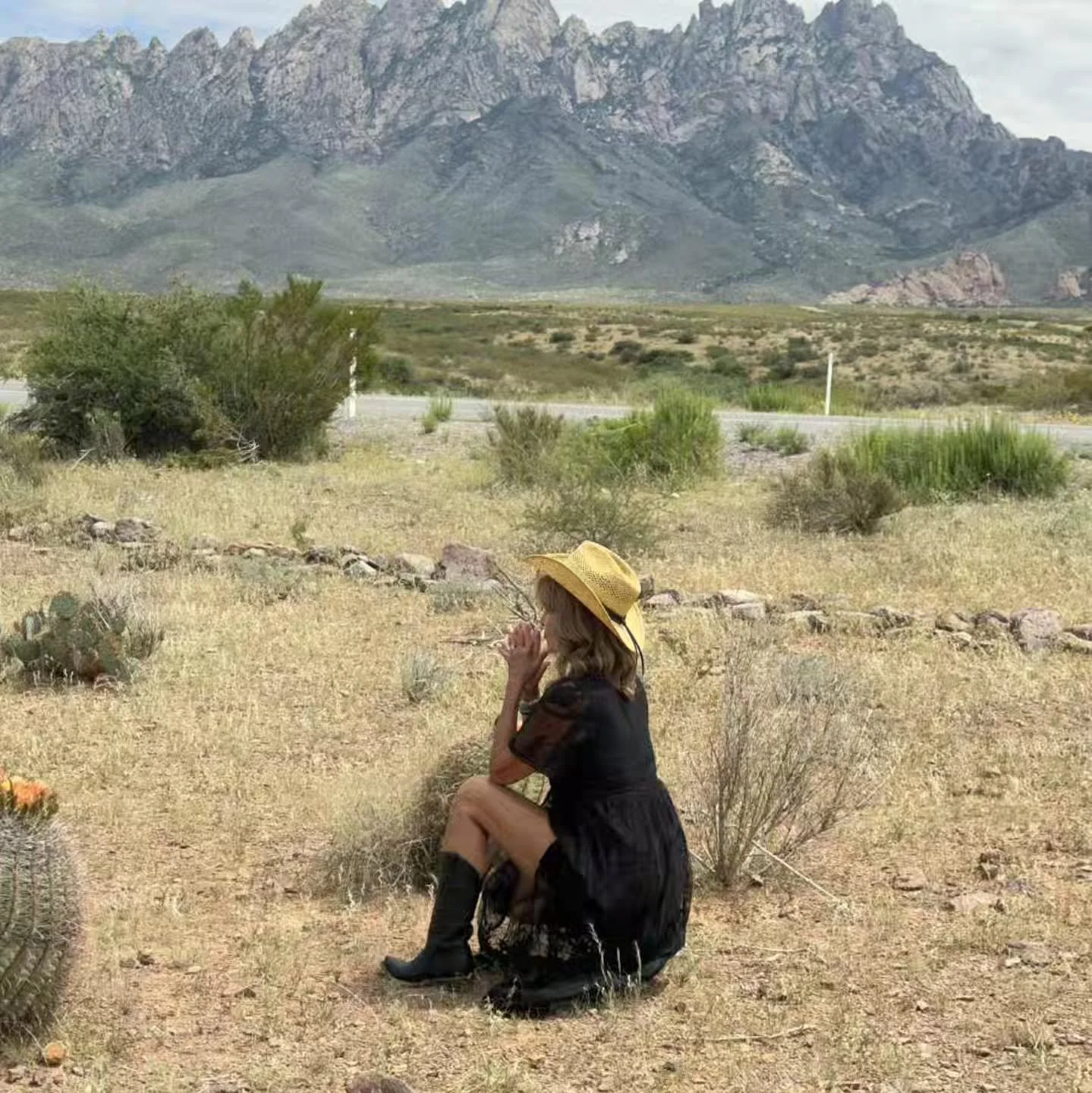 When the energy feels off after you've shared your heart ...

We step into containers, communities or groups hoping to expand, heal, asend to a higher level of energy. 

We open our heart unsure, raw and vulnerable. 

Trusting we will be supported an