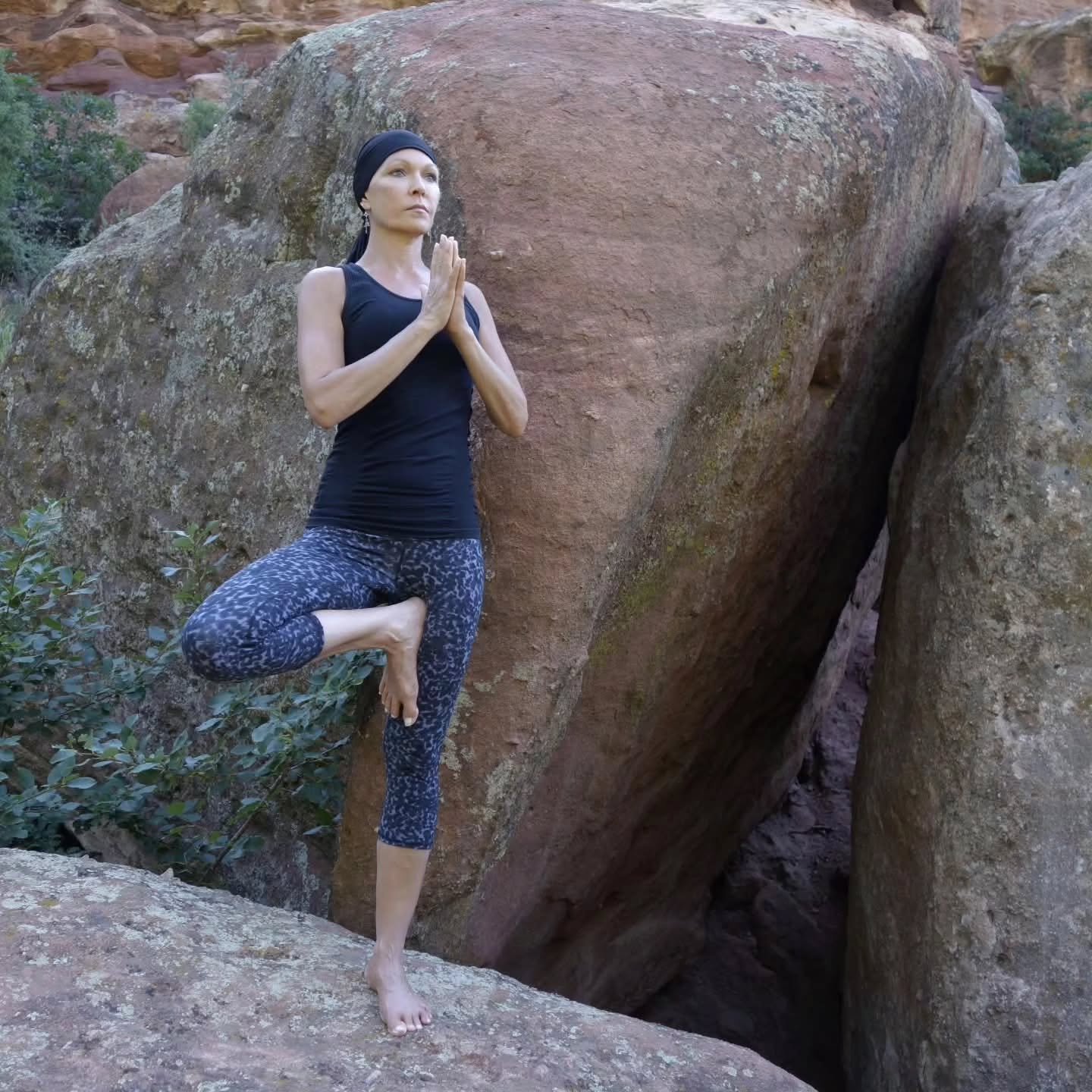 Your body is incredibly resilient. Even after illness, injury or surgeries....

It knows how to heal. 

Movement can help that process unfold. 

When we move with awareness we awaken the body's energy centers, increase circulation, strengthen muscles