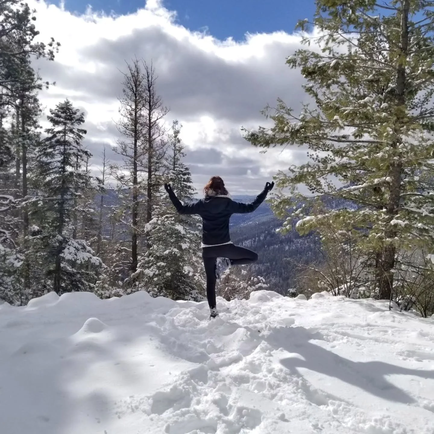 I was told I might never FEEL my left side again...

However, the body remembers even if the sensations have changed. 

I realize I haven't connected much lately. 😪

As life goes I have been living in the richness of mine. 

Deep into soul work with